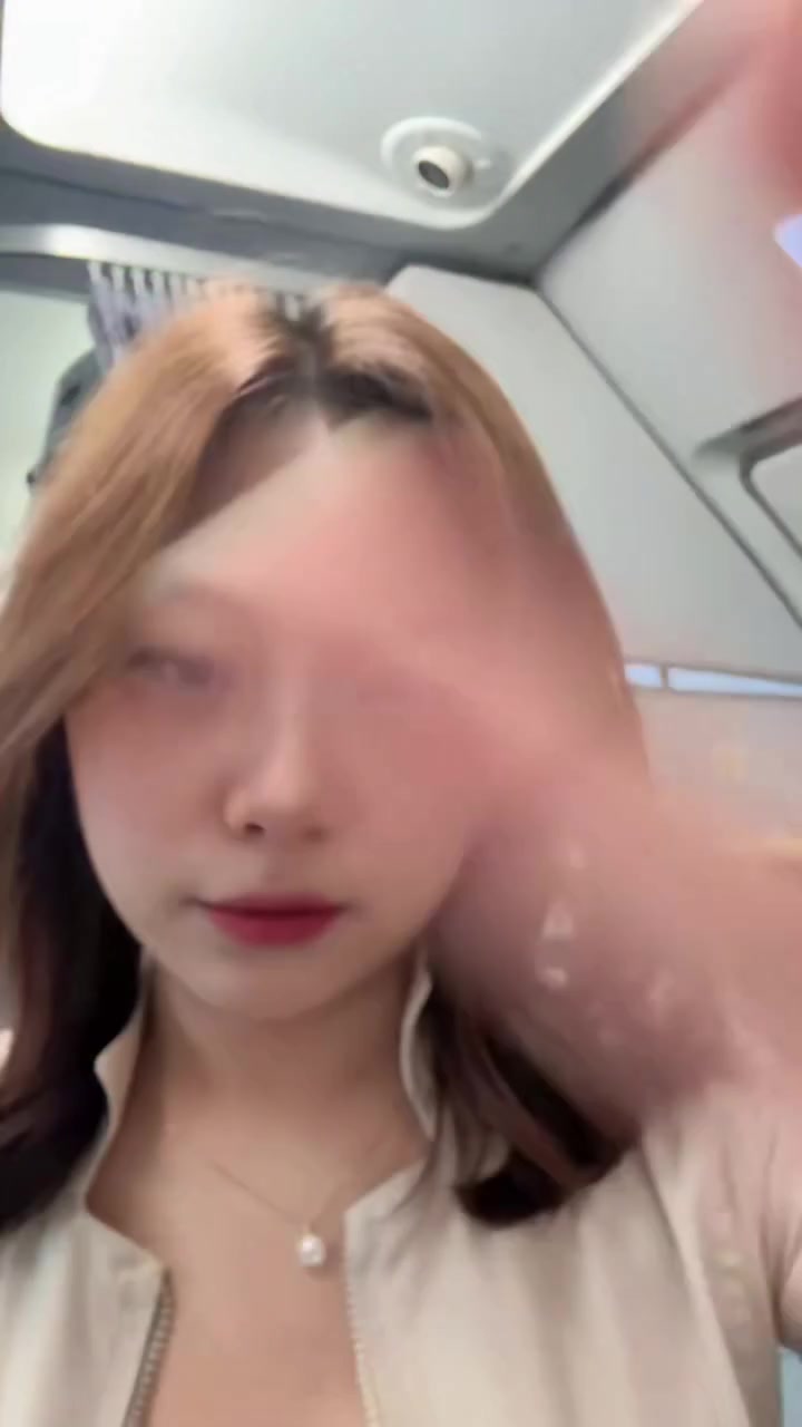 @Dhea Vriscaaᥫ᭡