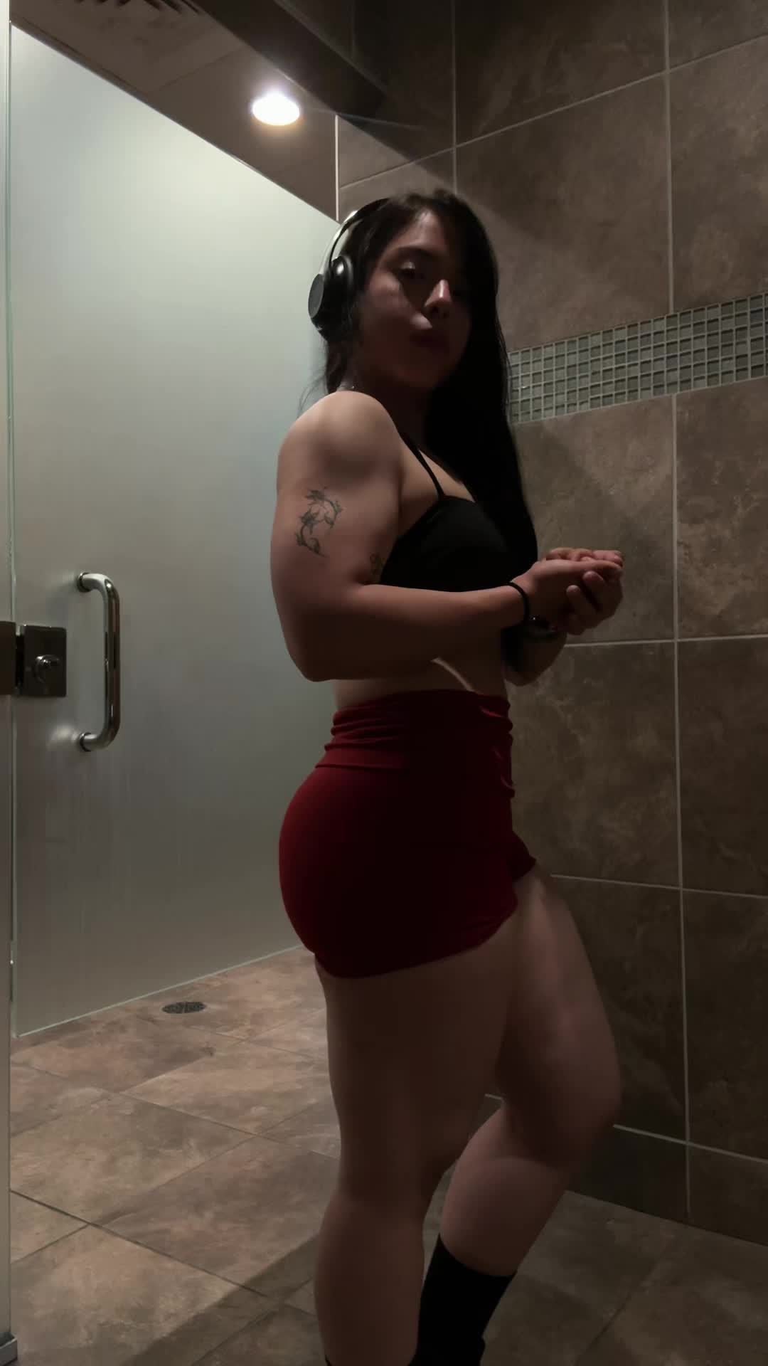 @anstarglrl