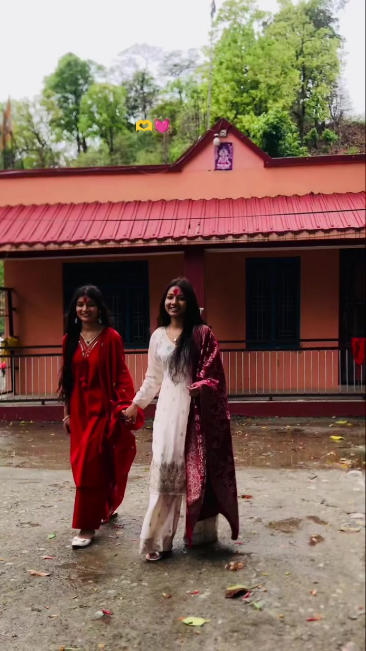 @MANISHA _ 🍂