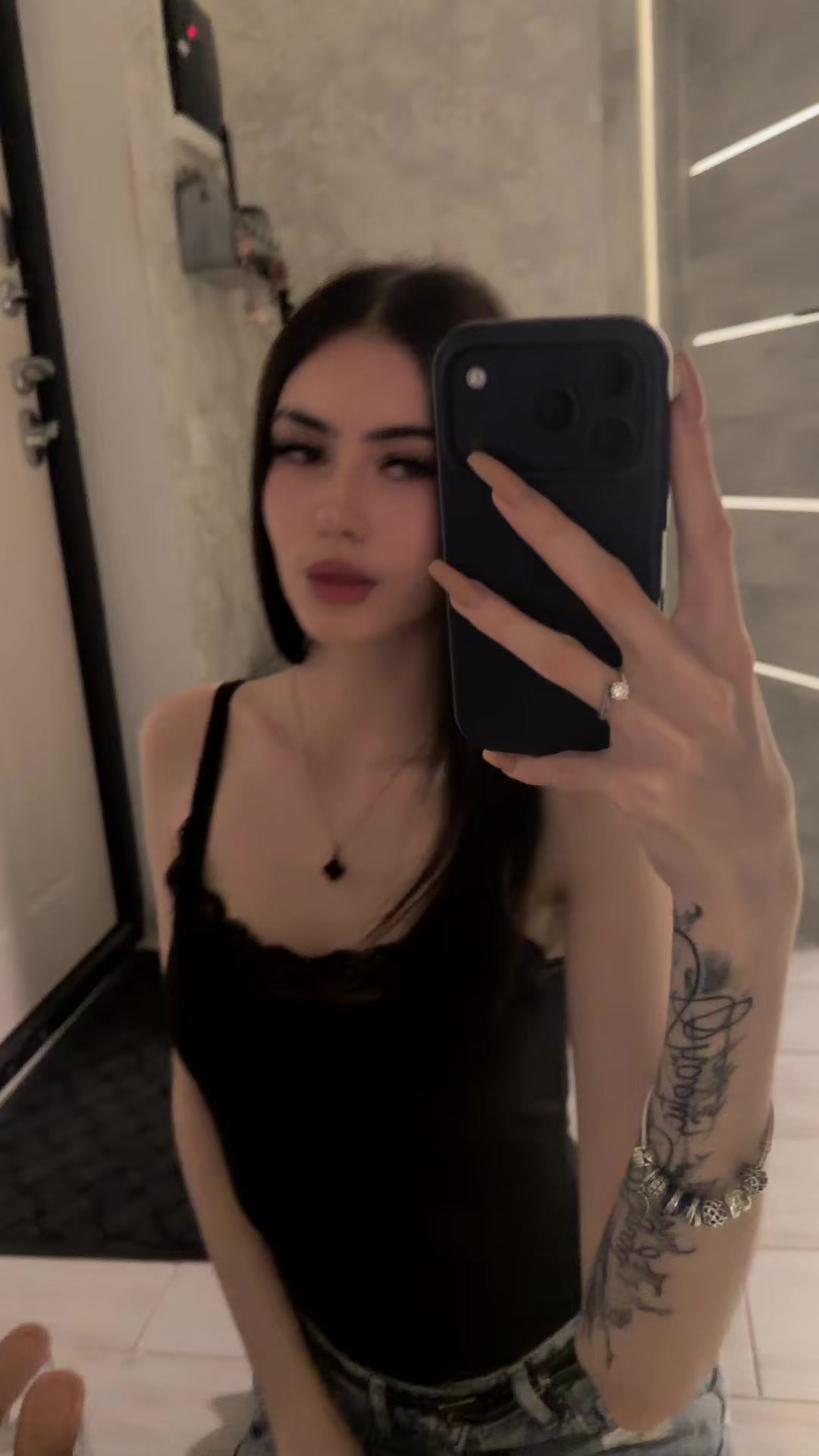 @user41169811832