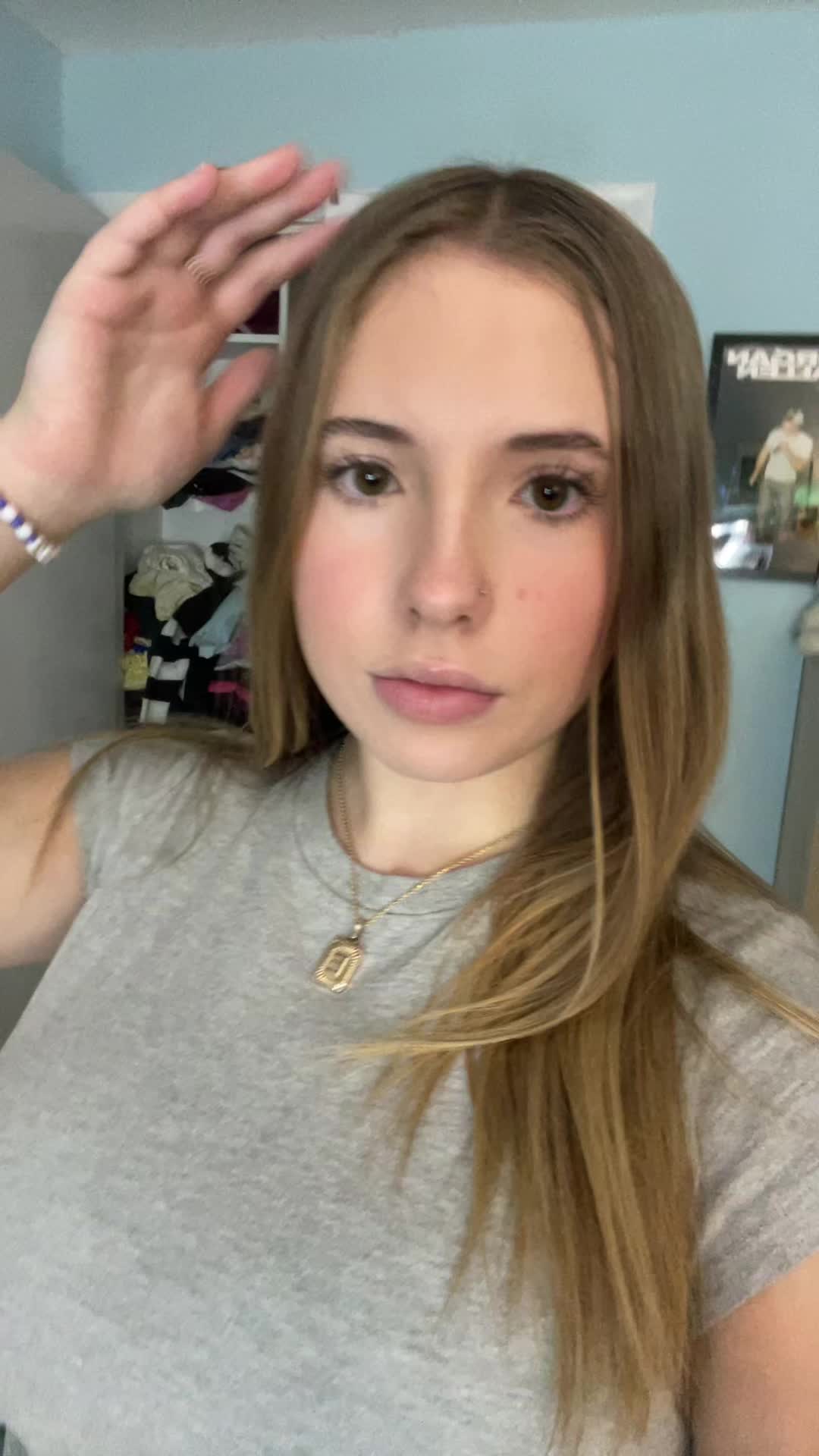 @ellie!