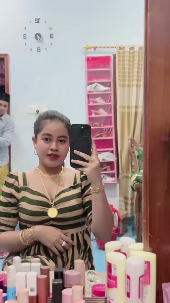 @putri bhawell