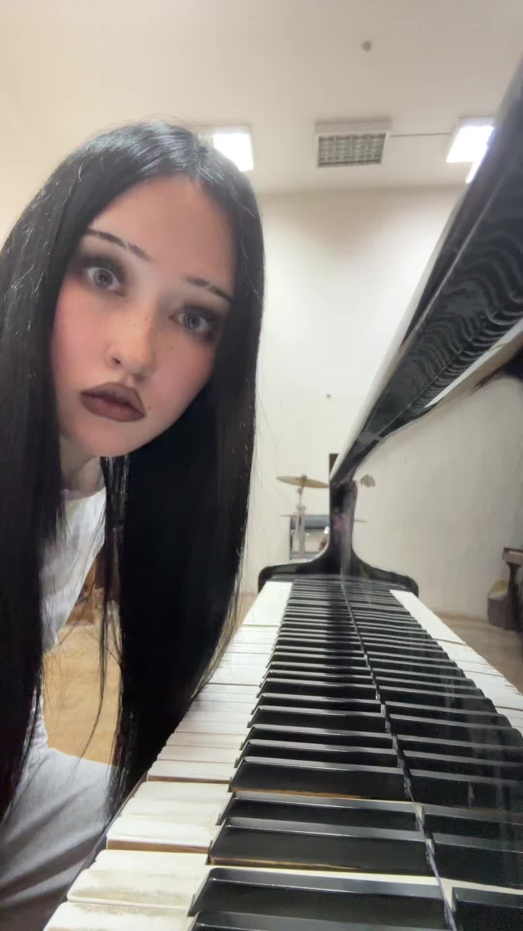 @huntressik