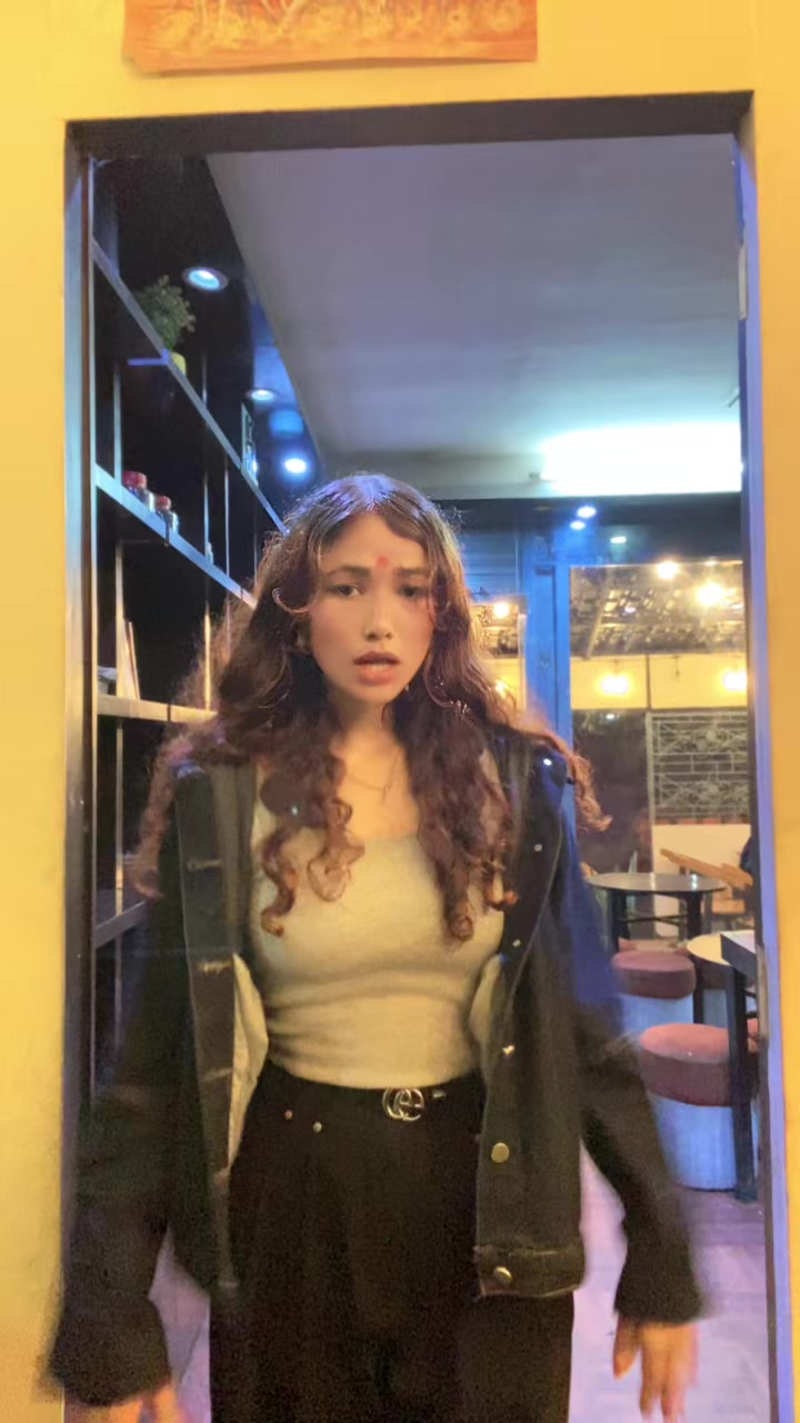 @मNiषा🪬🐦🔥🤎