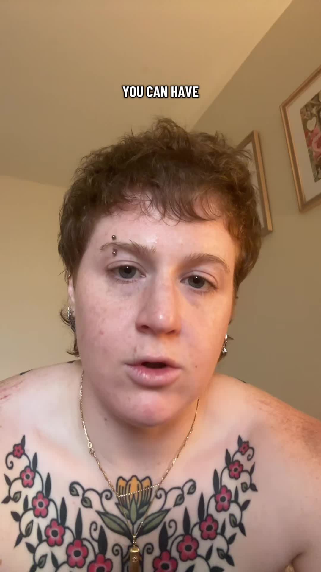 @lesbianlifts
