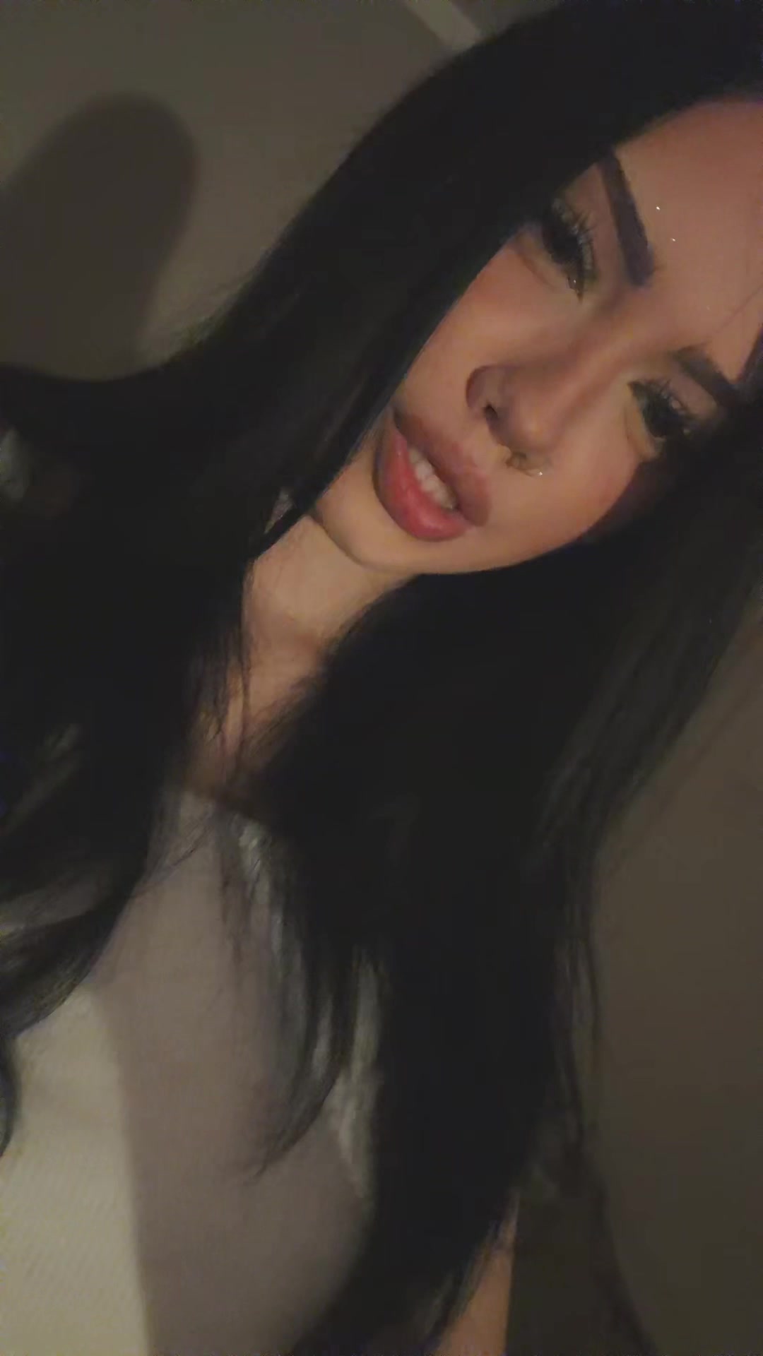 @настя хенни