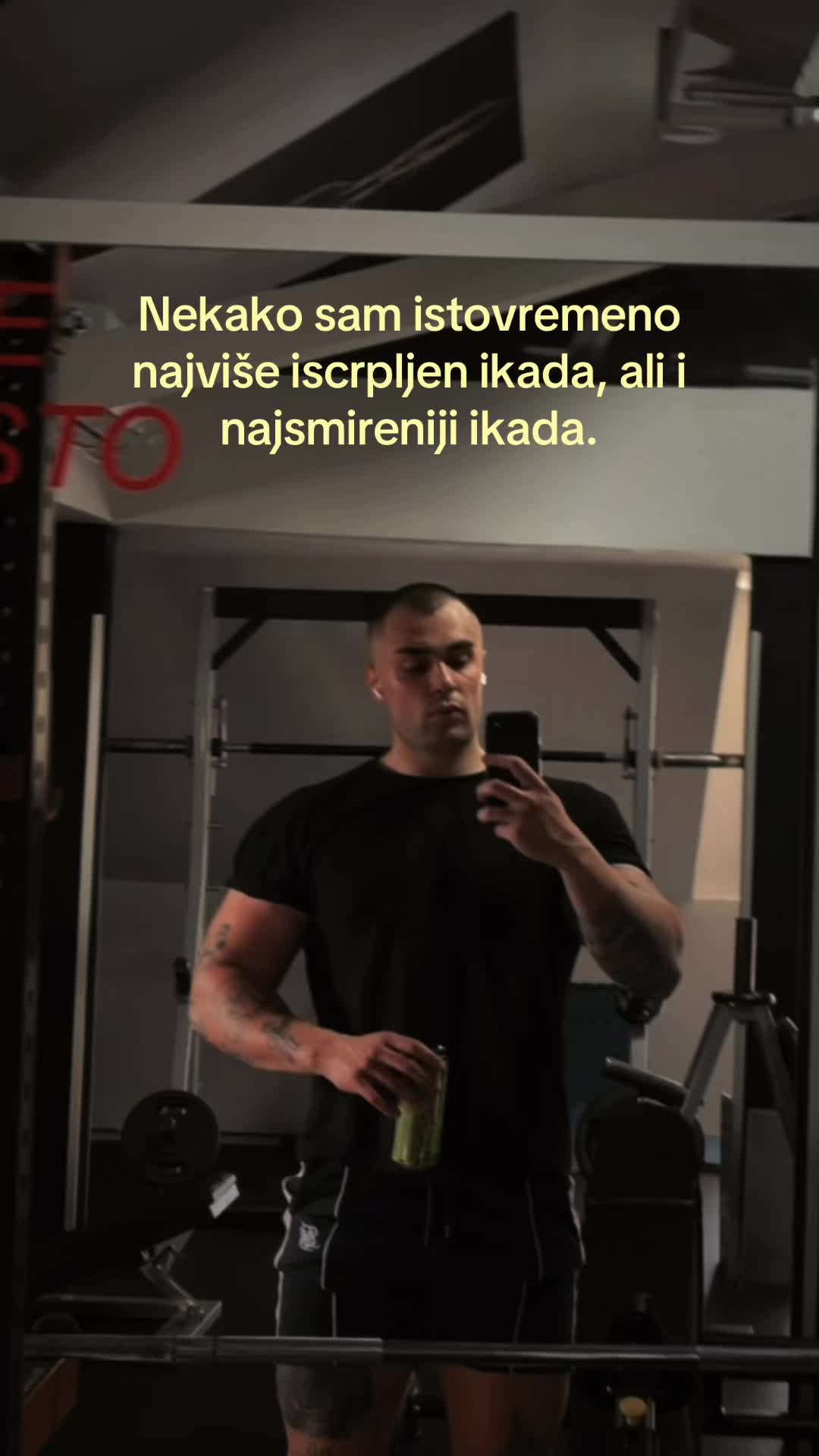 @V U K