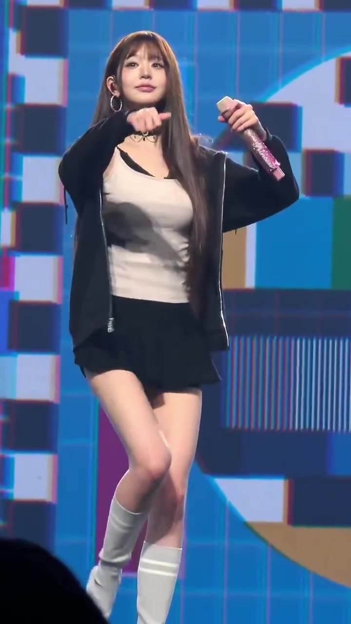 @Lỏ love wonyoung