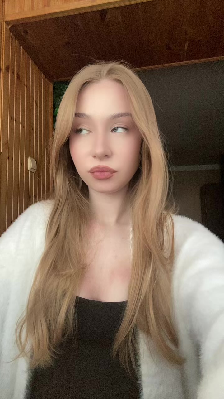 @Ксю🩷