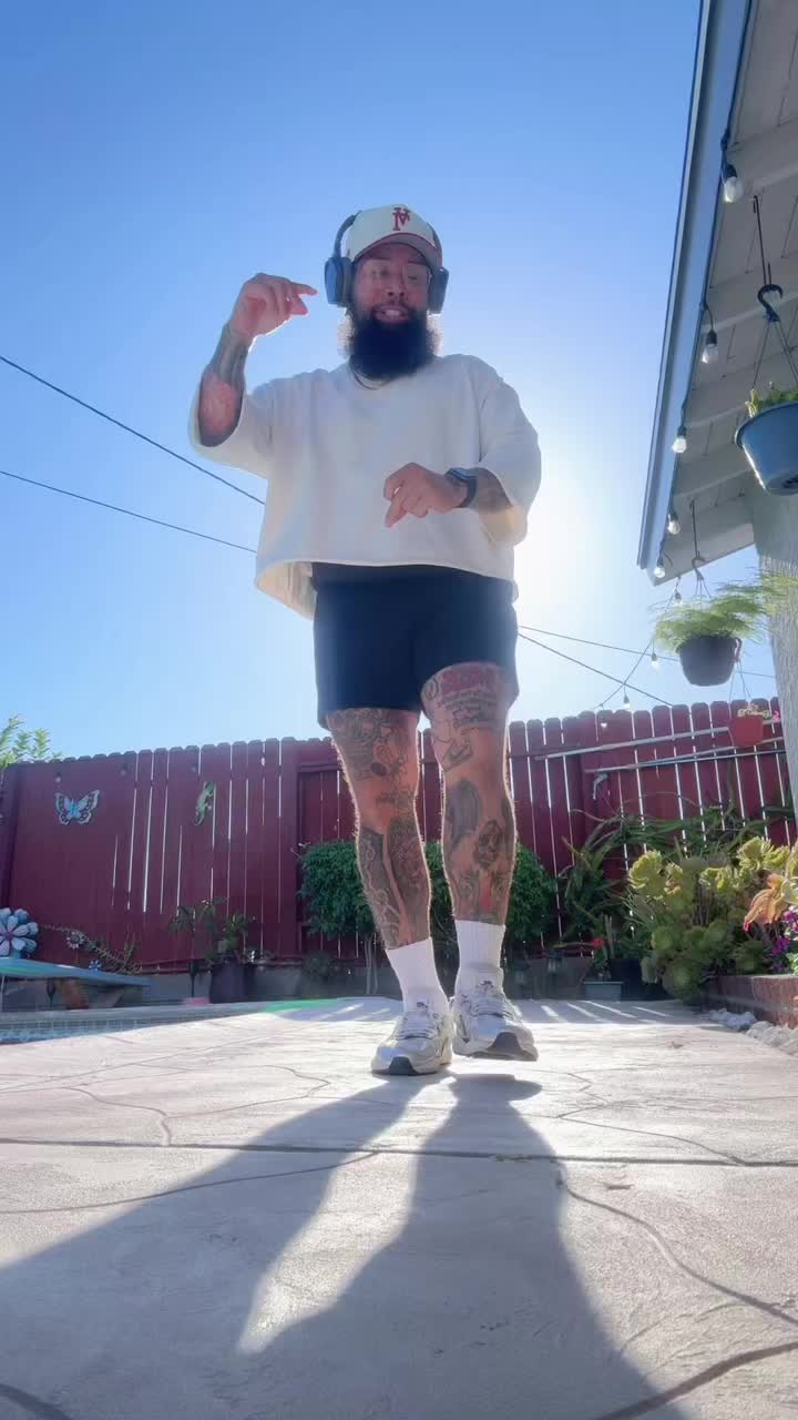 @JohnMiSO