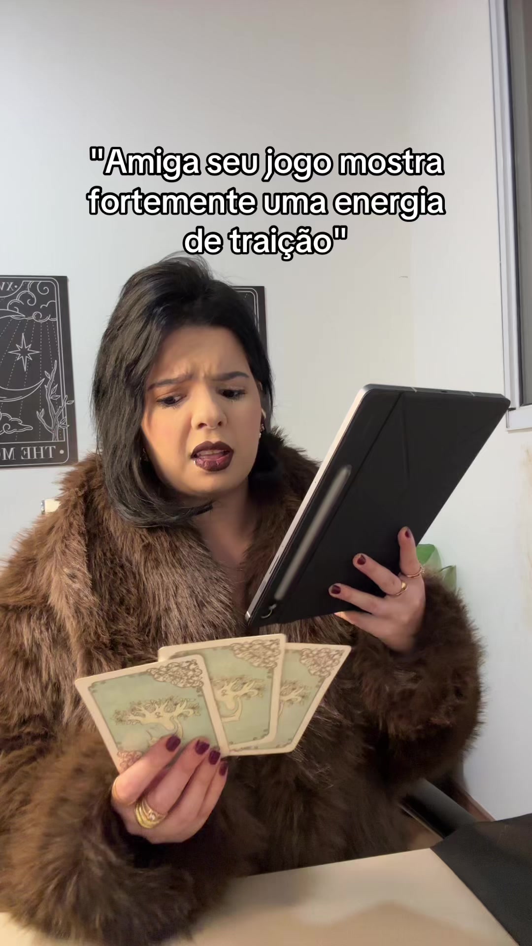 @Vict&oacute;ria| Cartomante Quimbanda