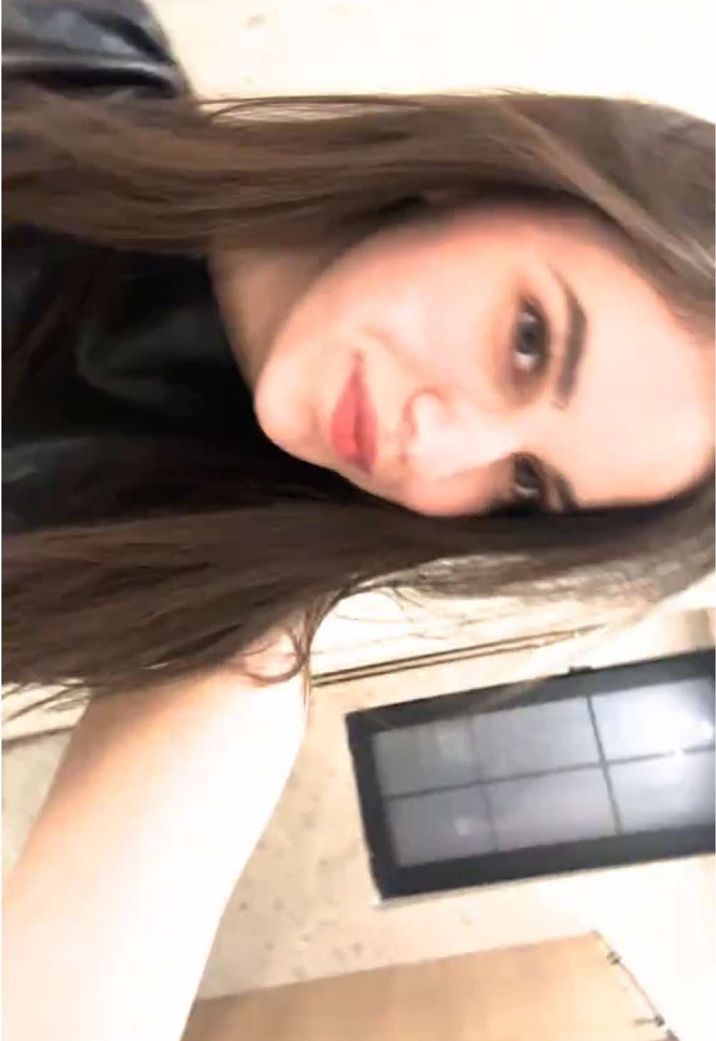 @🦋