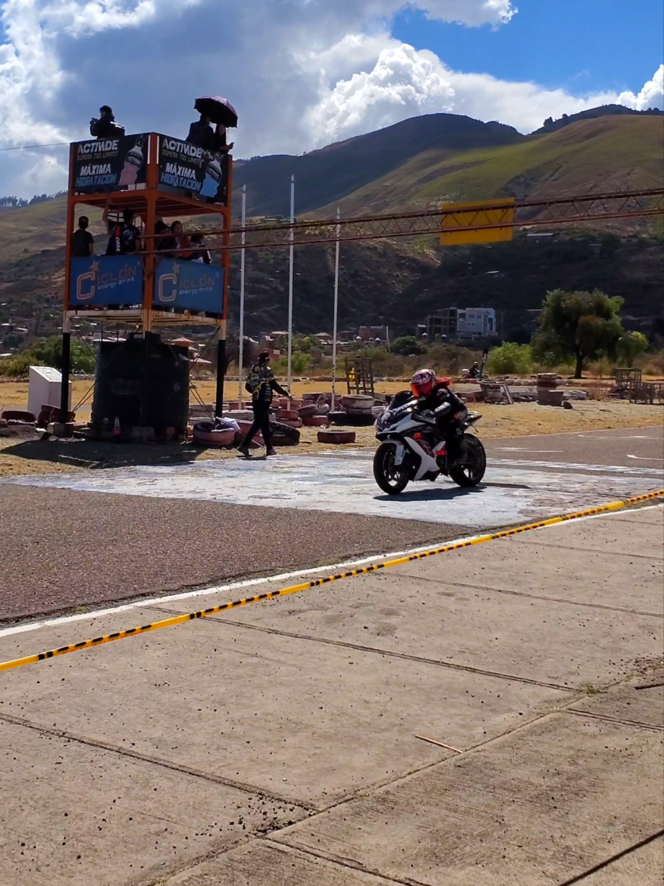 @Roly 🏍⚡️    🇨🇱❤️🇪🇦