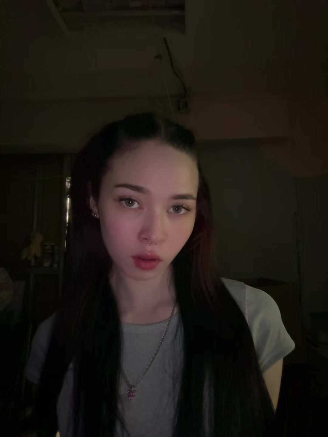 @_alish_