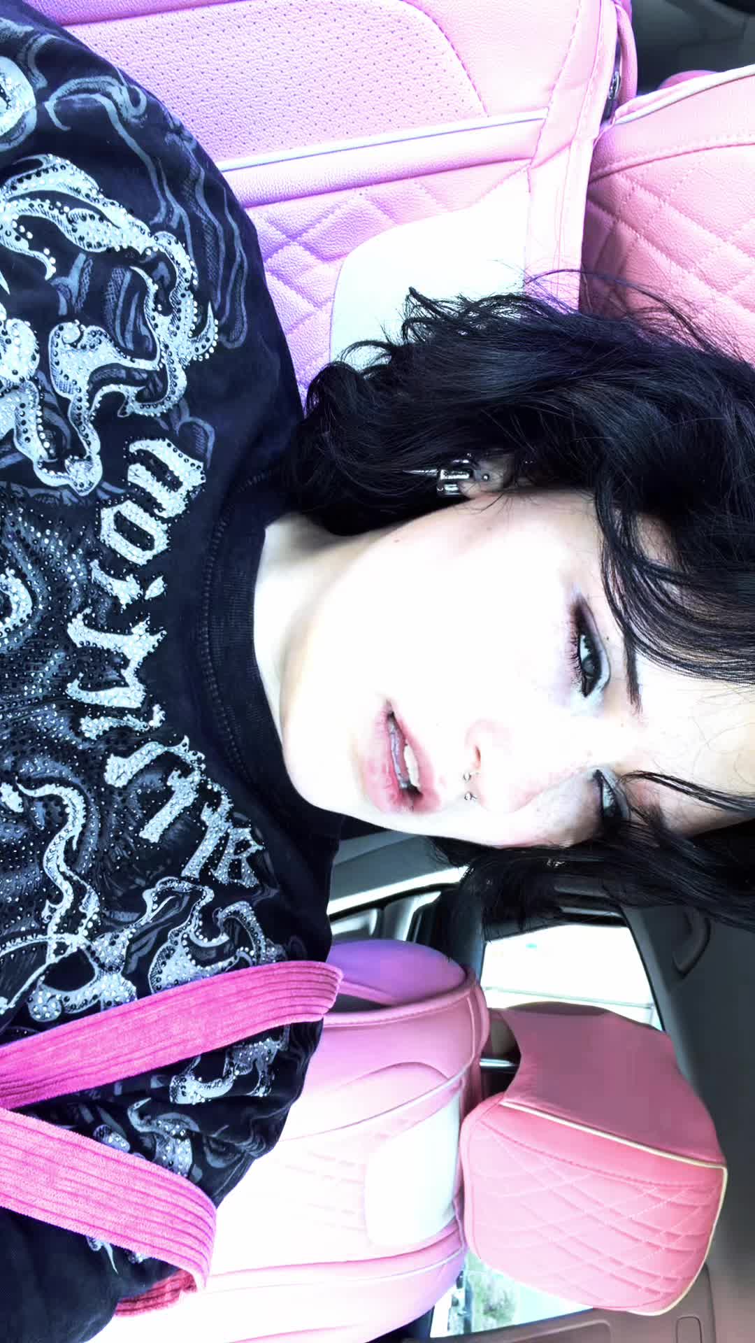 @G0TH.G1RL.007