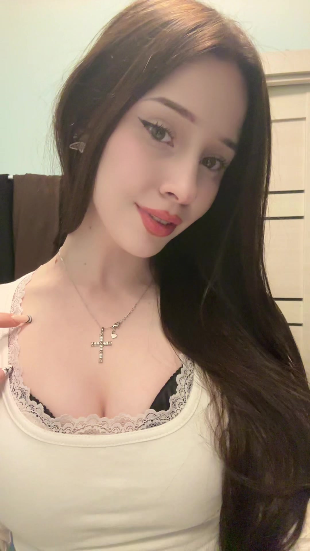 @nikaswiftik