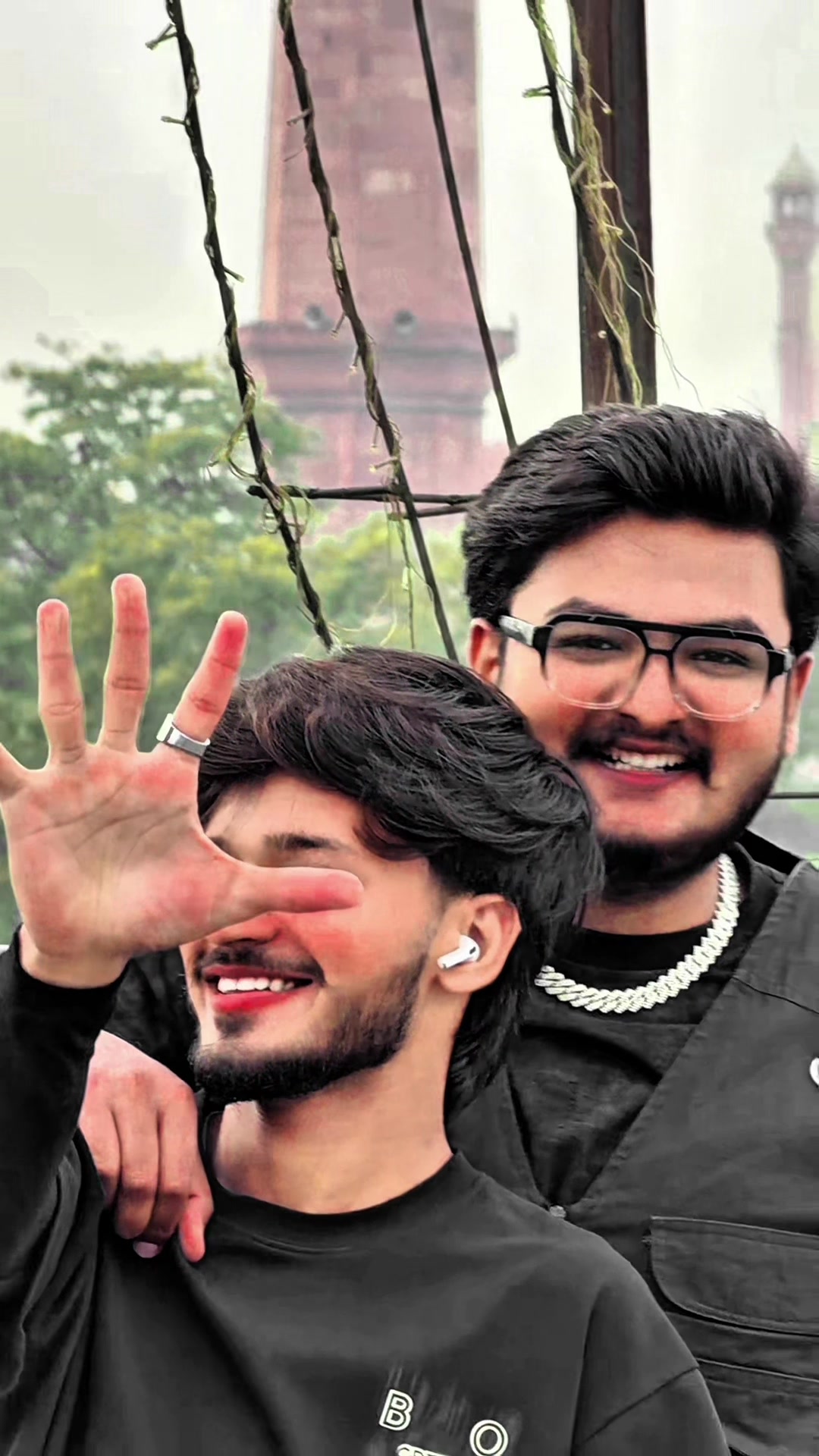 @Moez_Shah 🚩