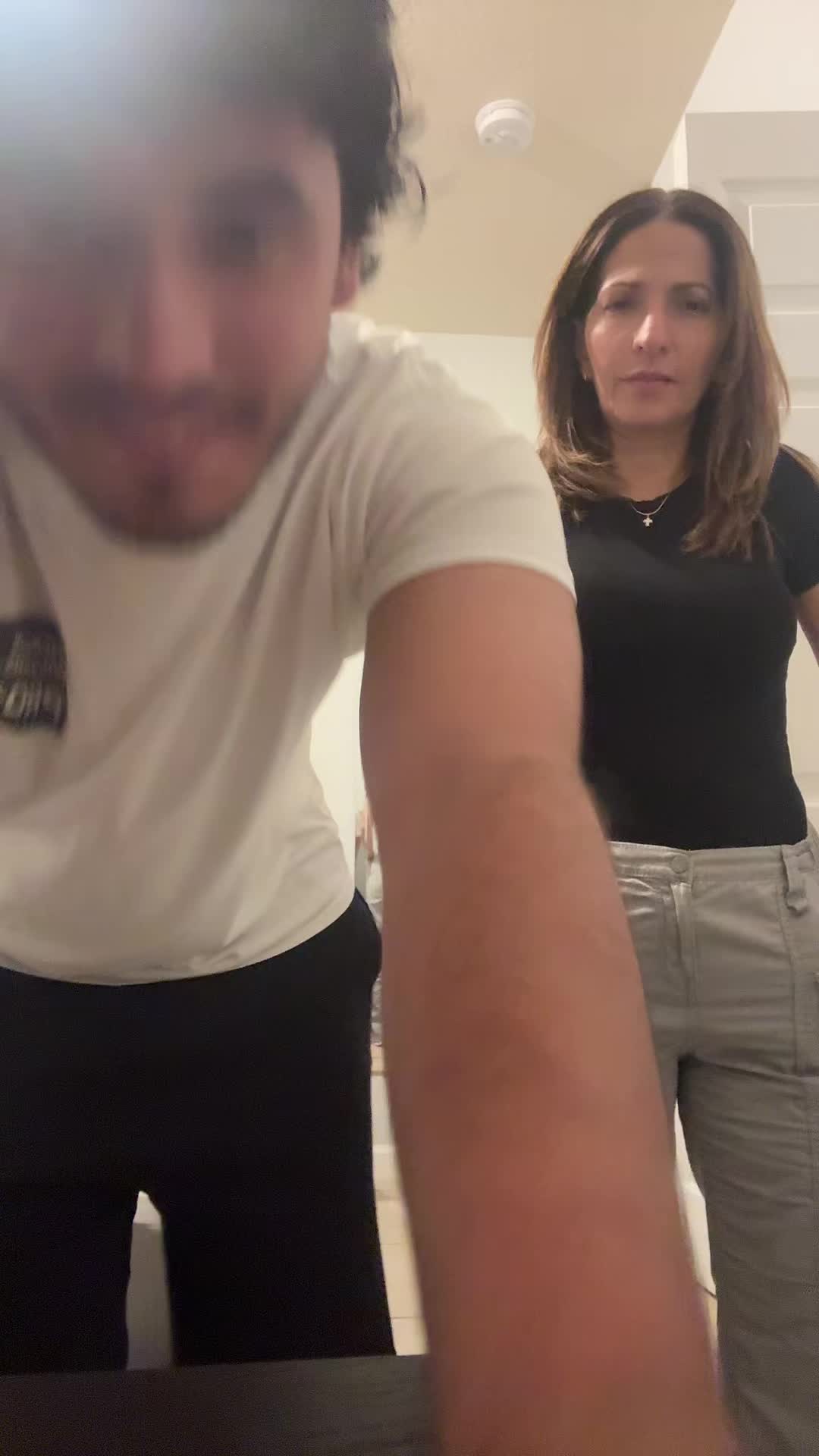 @Este6126