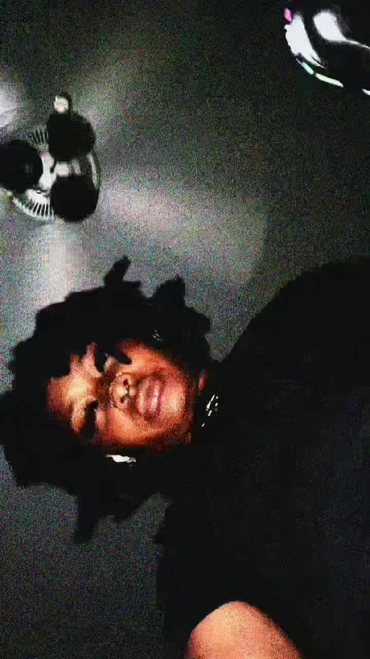 @crashout.isleedavis