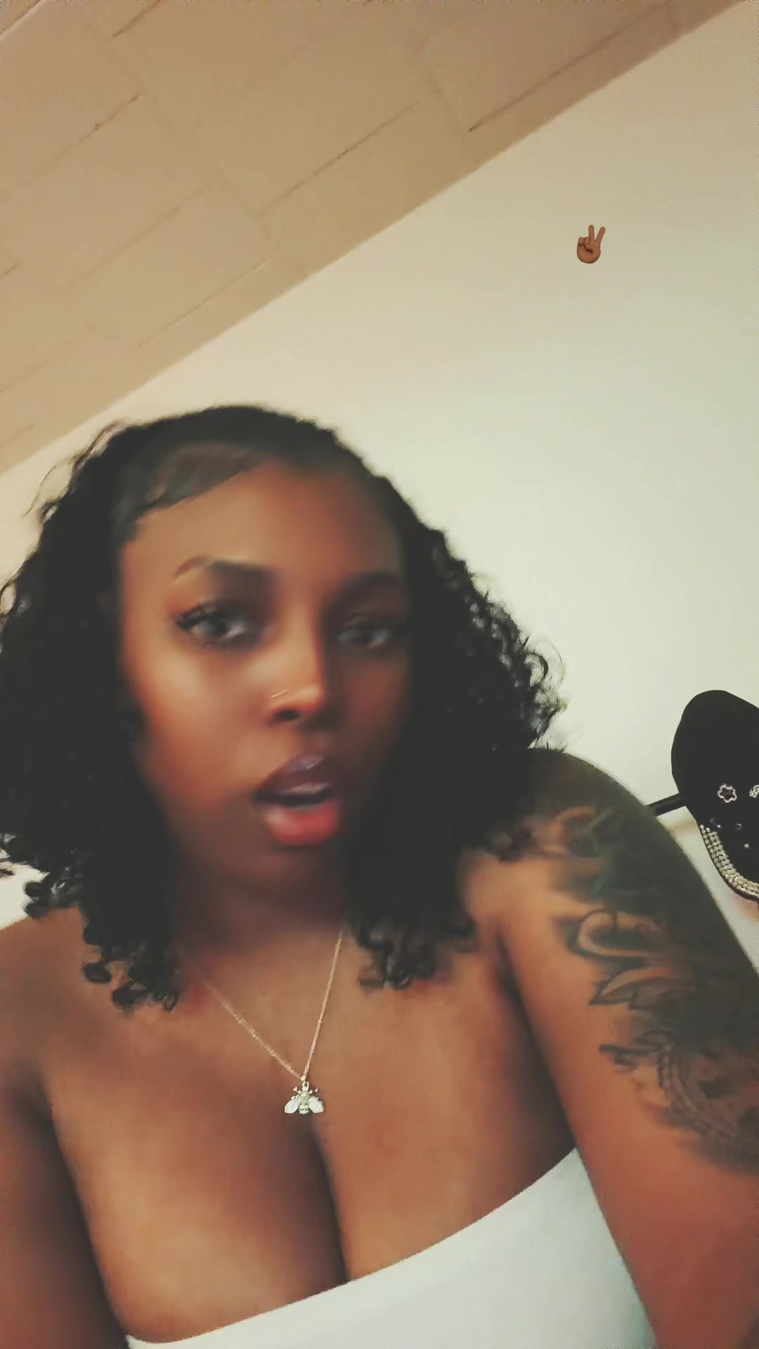 @SheTinkUnique🌻