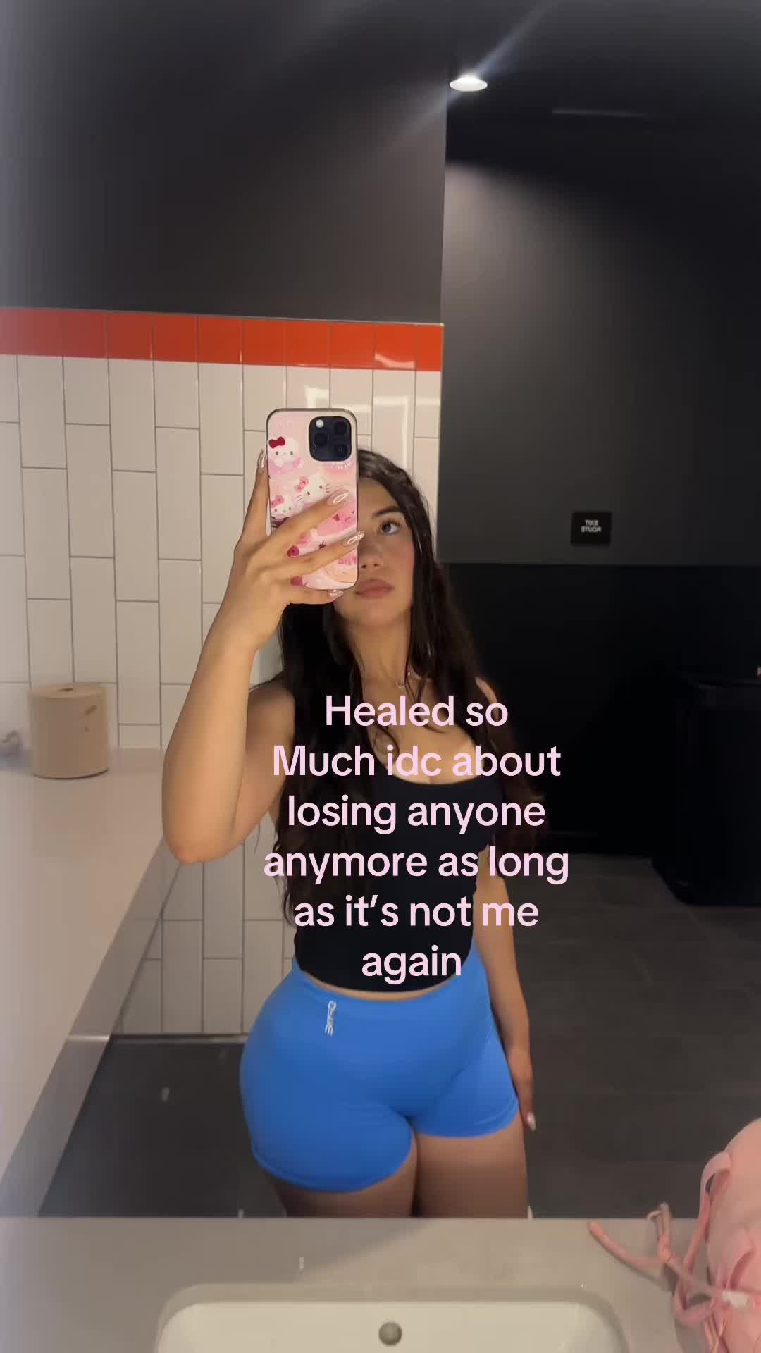 @Daniela โห๐ท๐๐หโ๐ โน