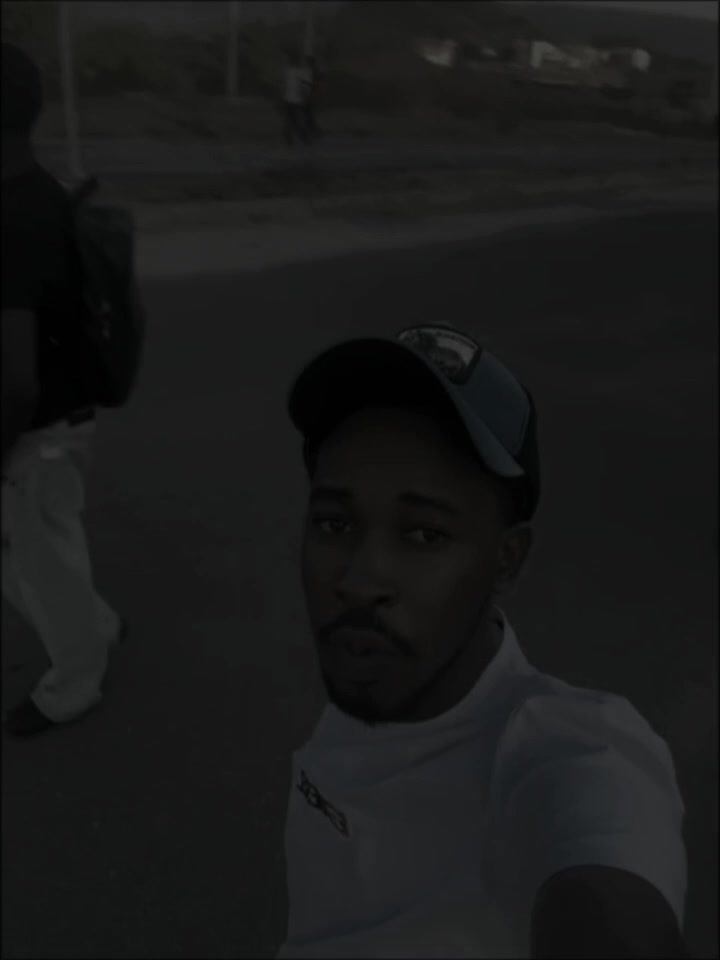 @Jr.