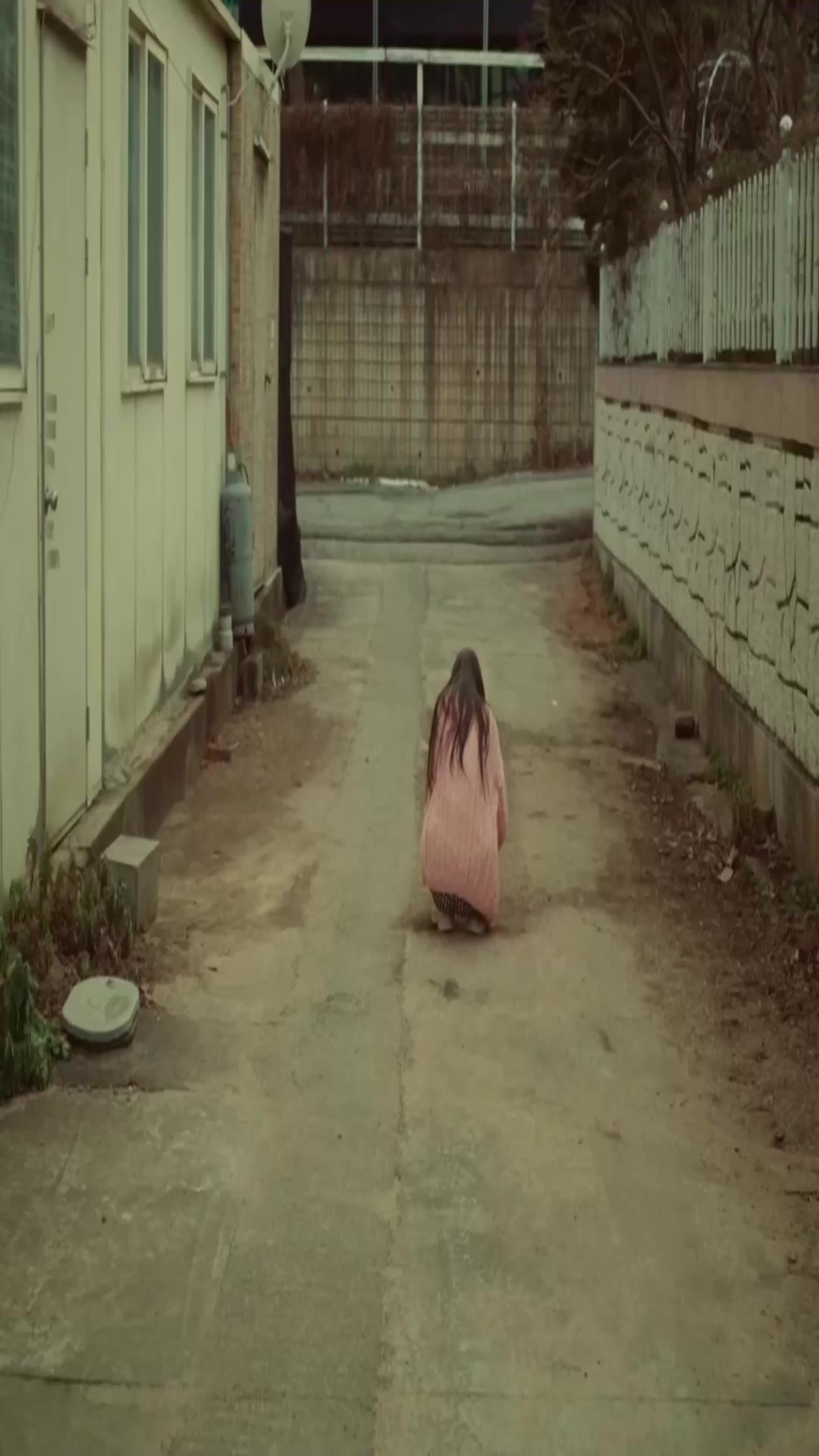 @⃟