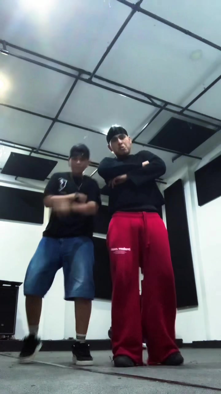@whoistino