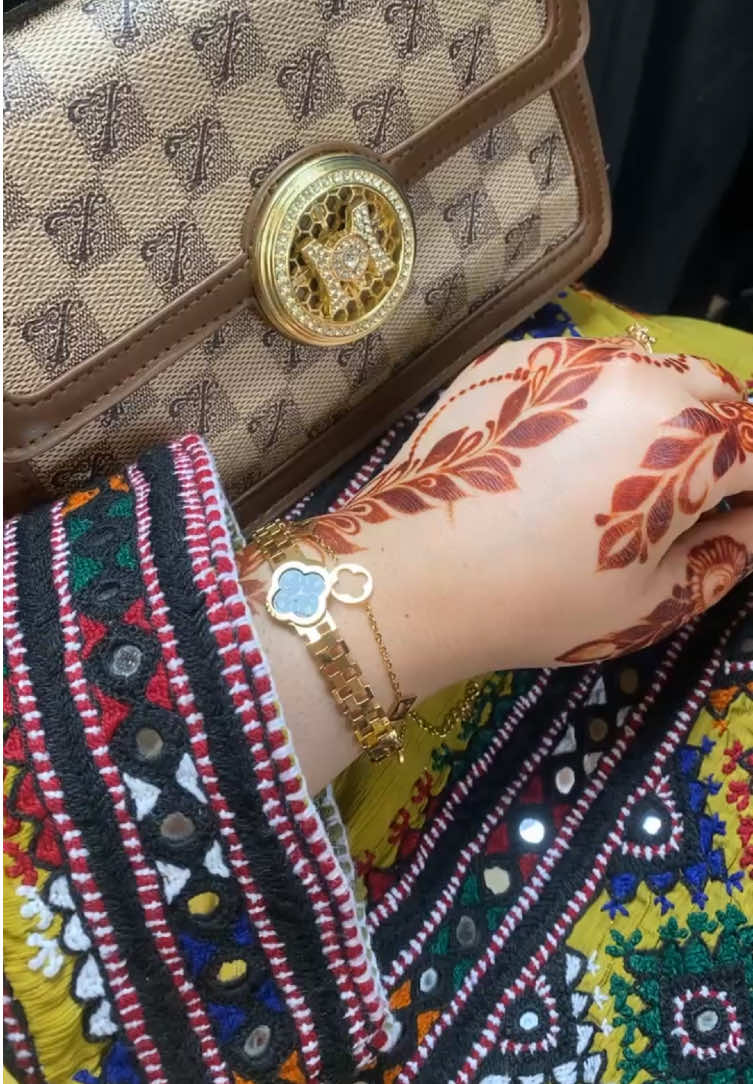@𝙁𝘼𝙏𝙊𝙊𝙈🧚🏻♀️