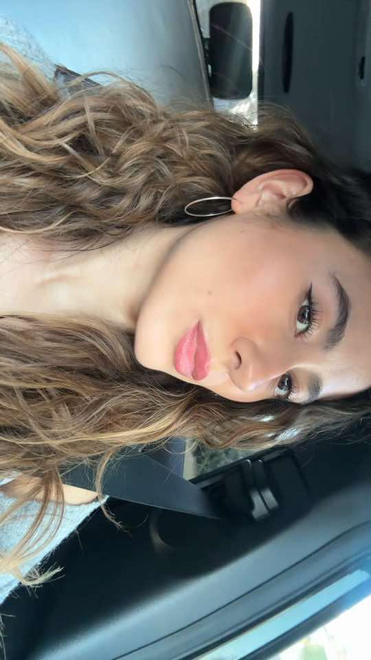 @Bella