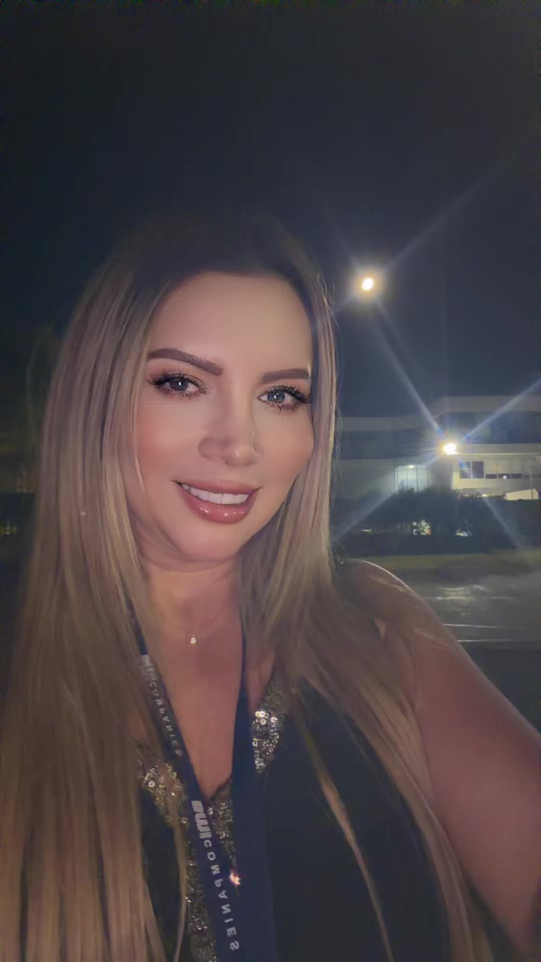 @Anna Karyna