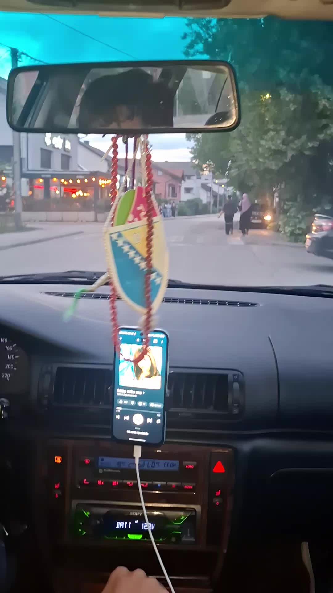 @Senčiiiii Enes