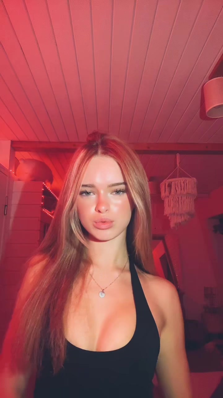 @𝐚𝐧𝐧𝐢.𝐱𝐜𝐜𝐱