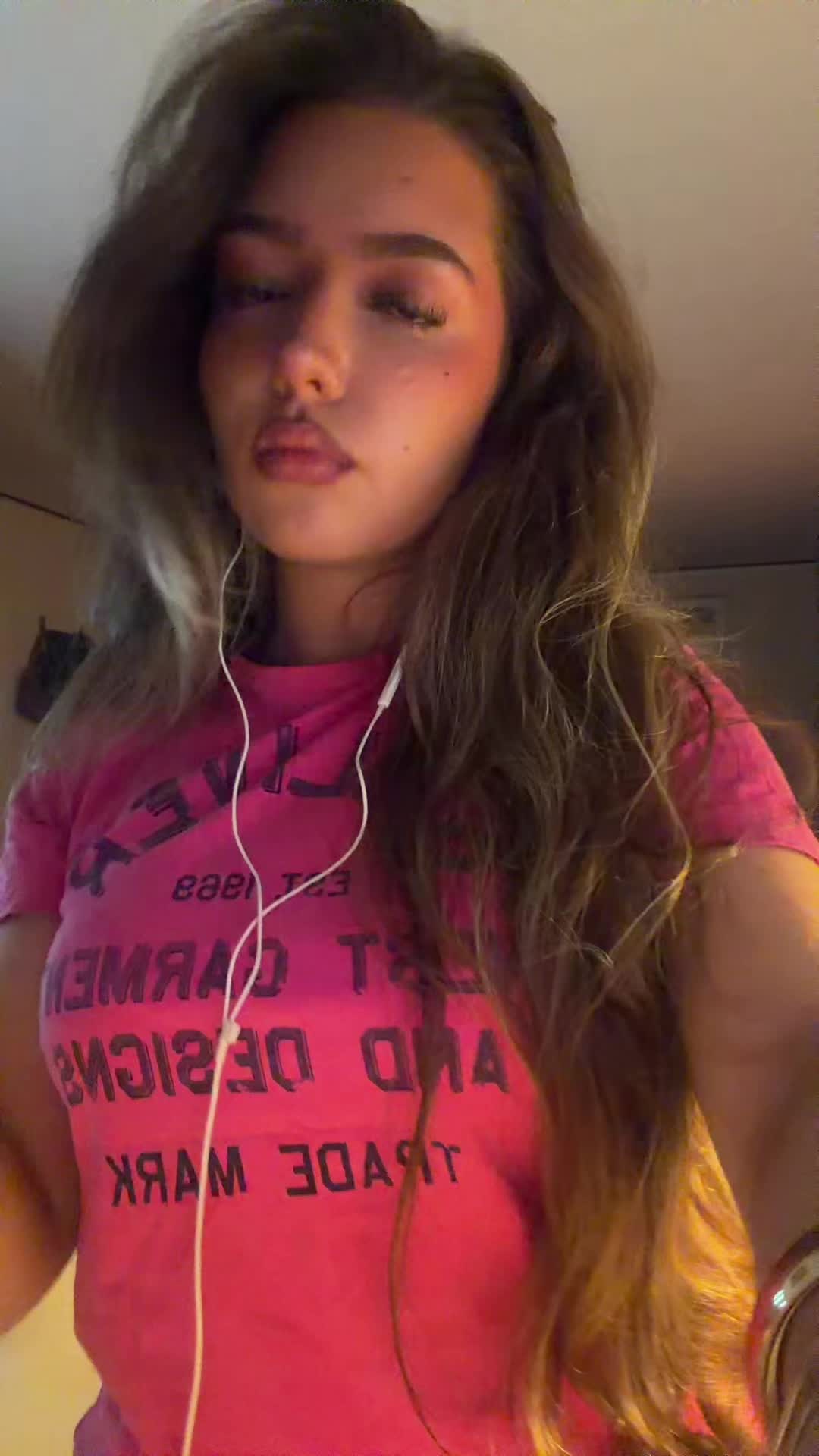 @adelinaballerina
