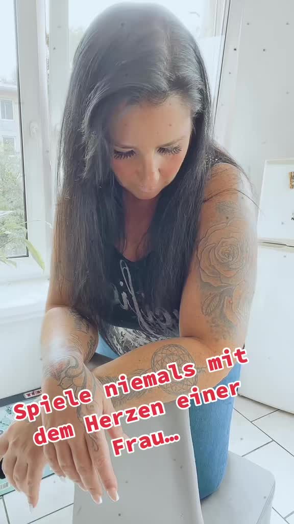 @🖤💜👑Kämpferin👑💜🖤