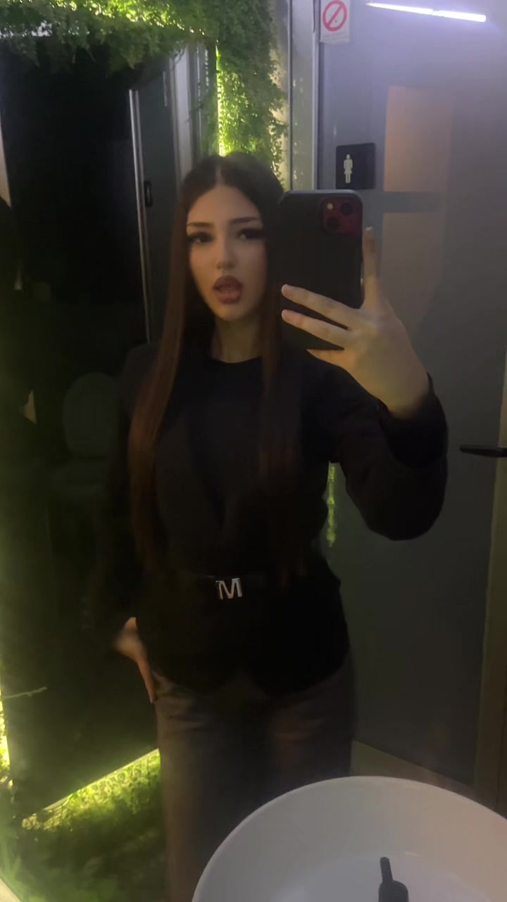 @M 🤍