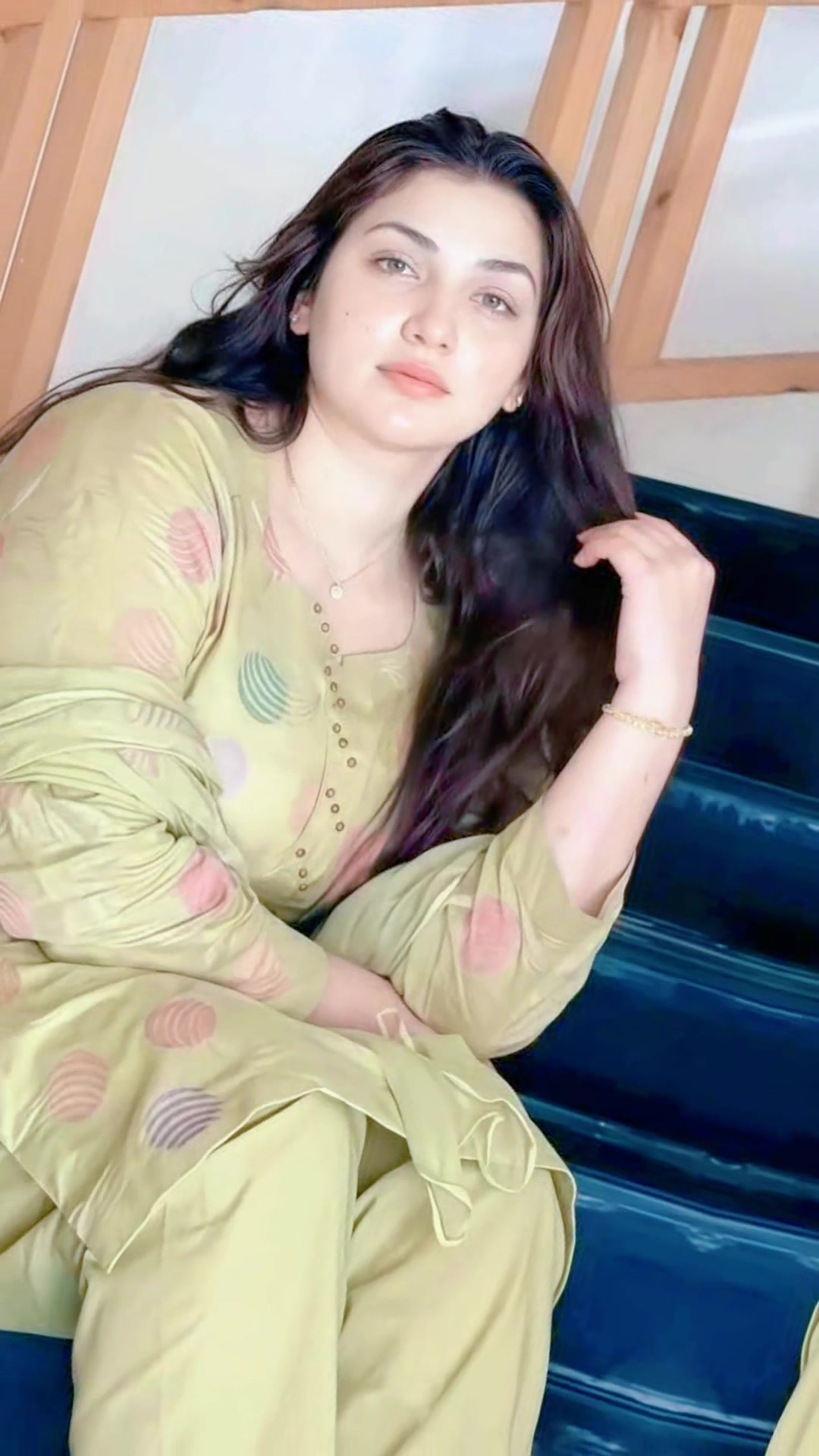 @Aliza Khatak