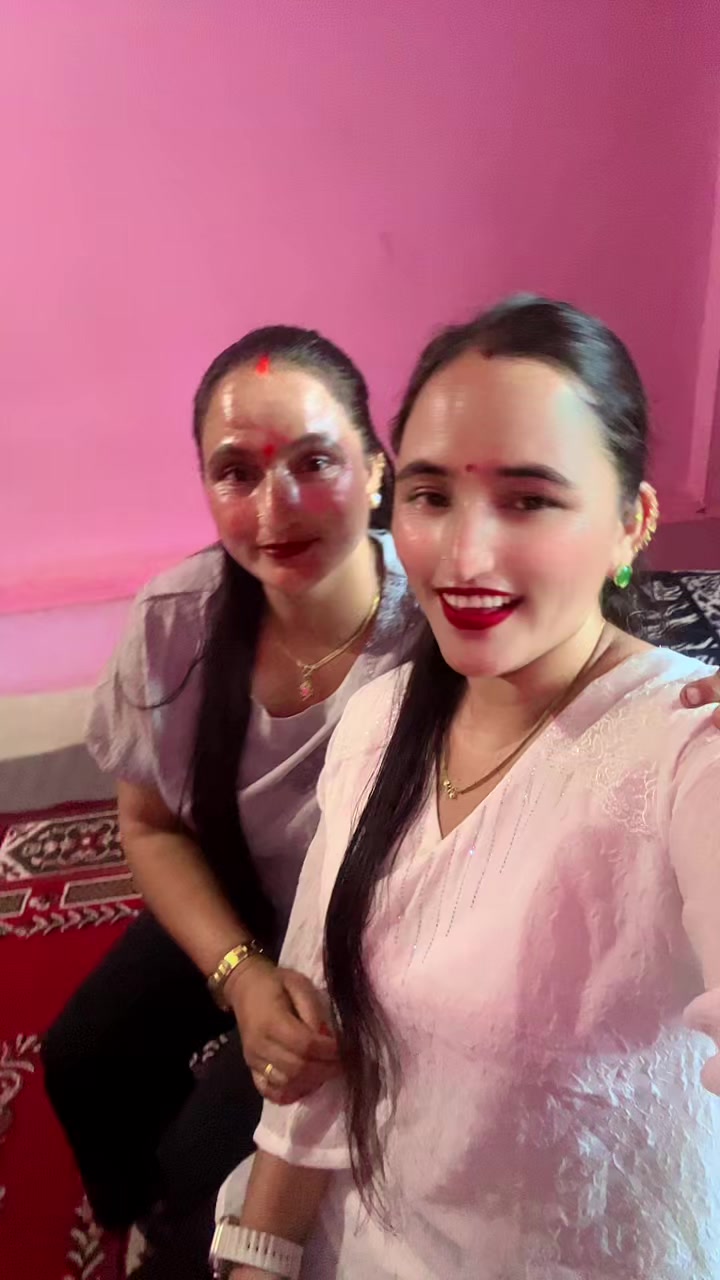 @NISHA OLI❤️