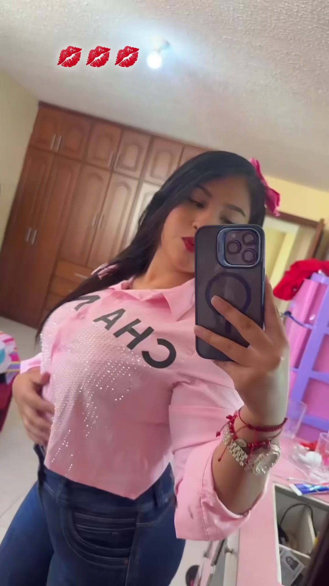 @J💸💋