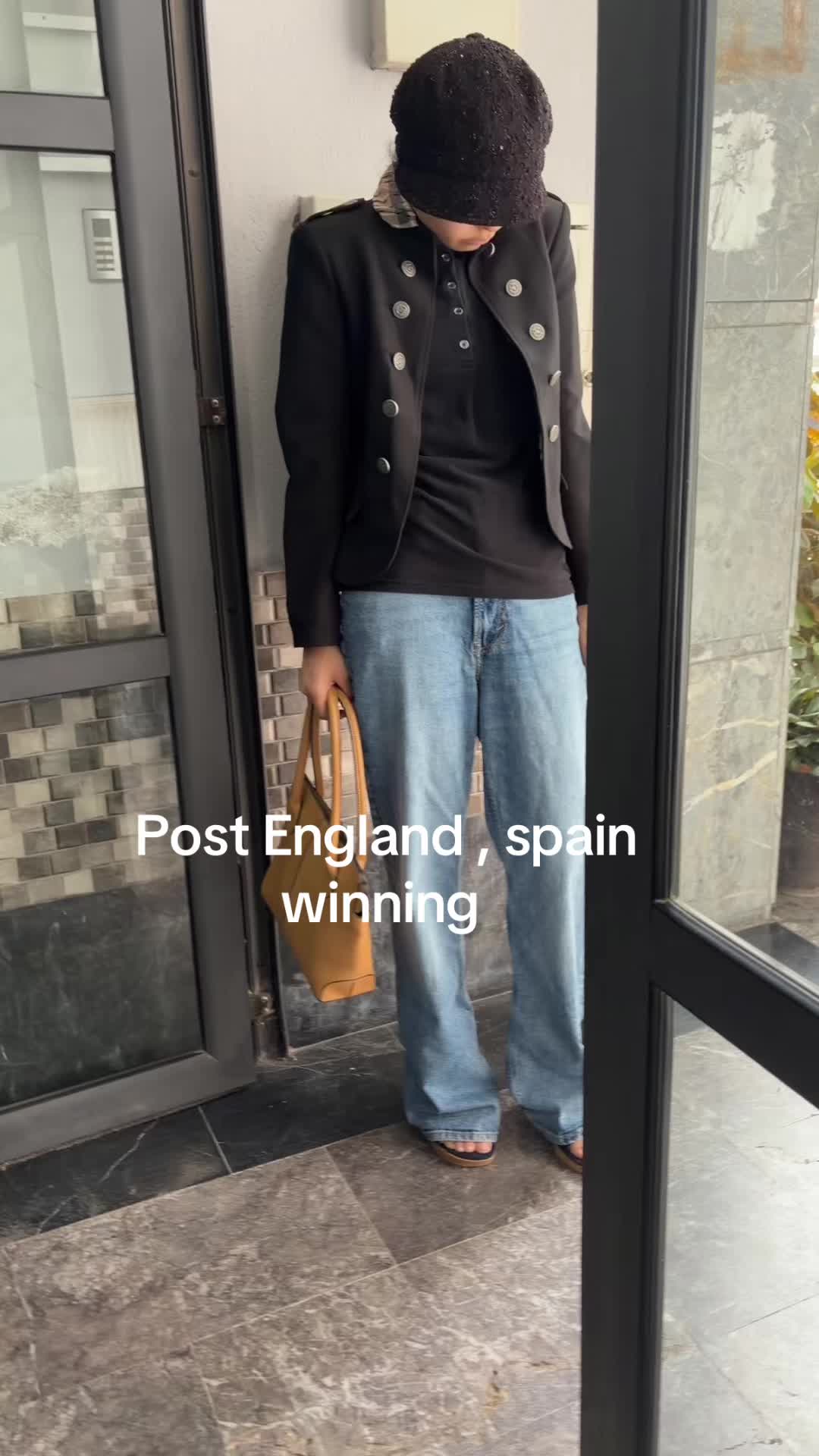 @bellahadid039