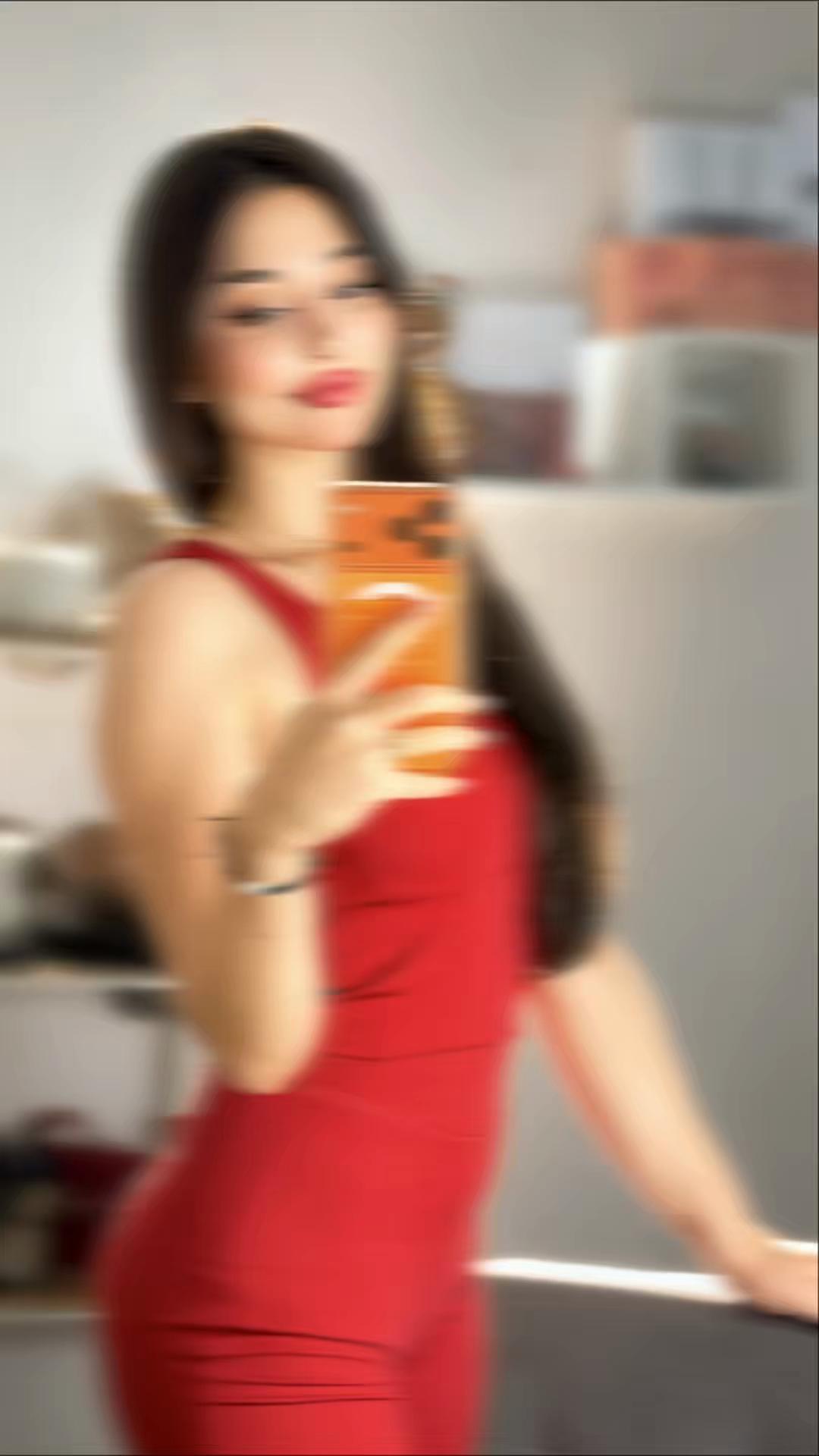 @Taya2002a
