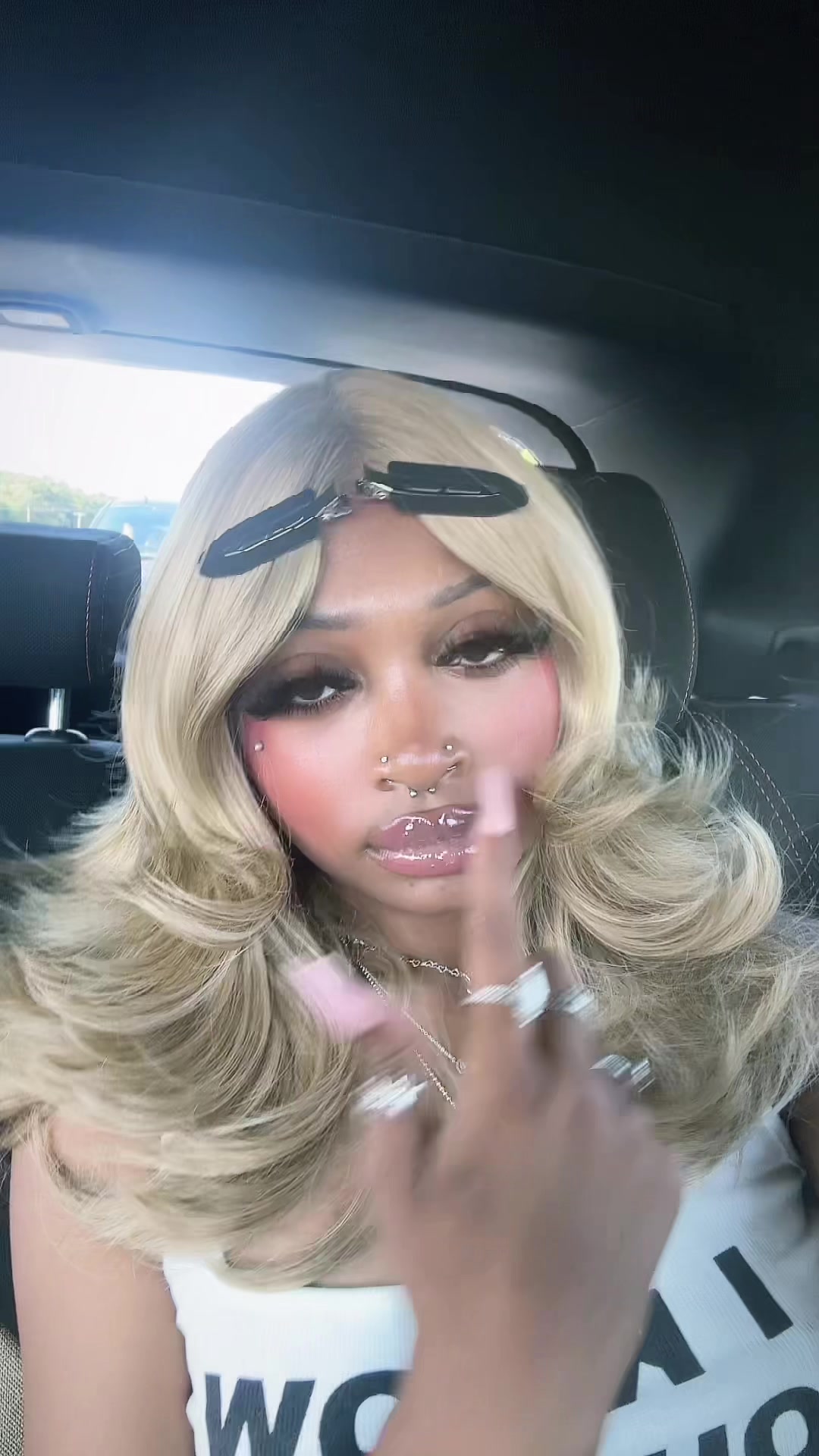 @ꨄ