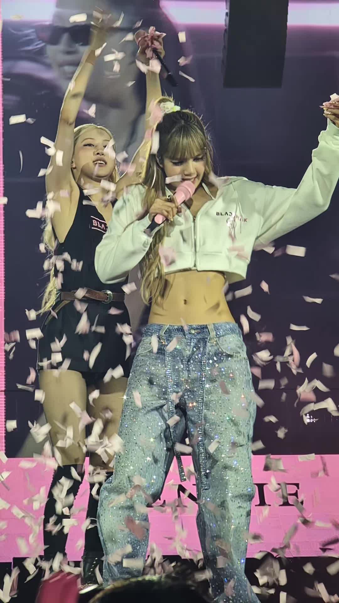@Matt 🇨🇦 | K-pop Cams