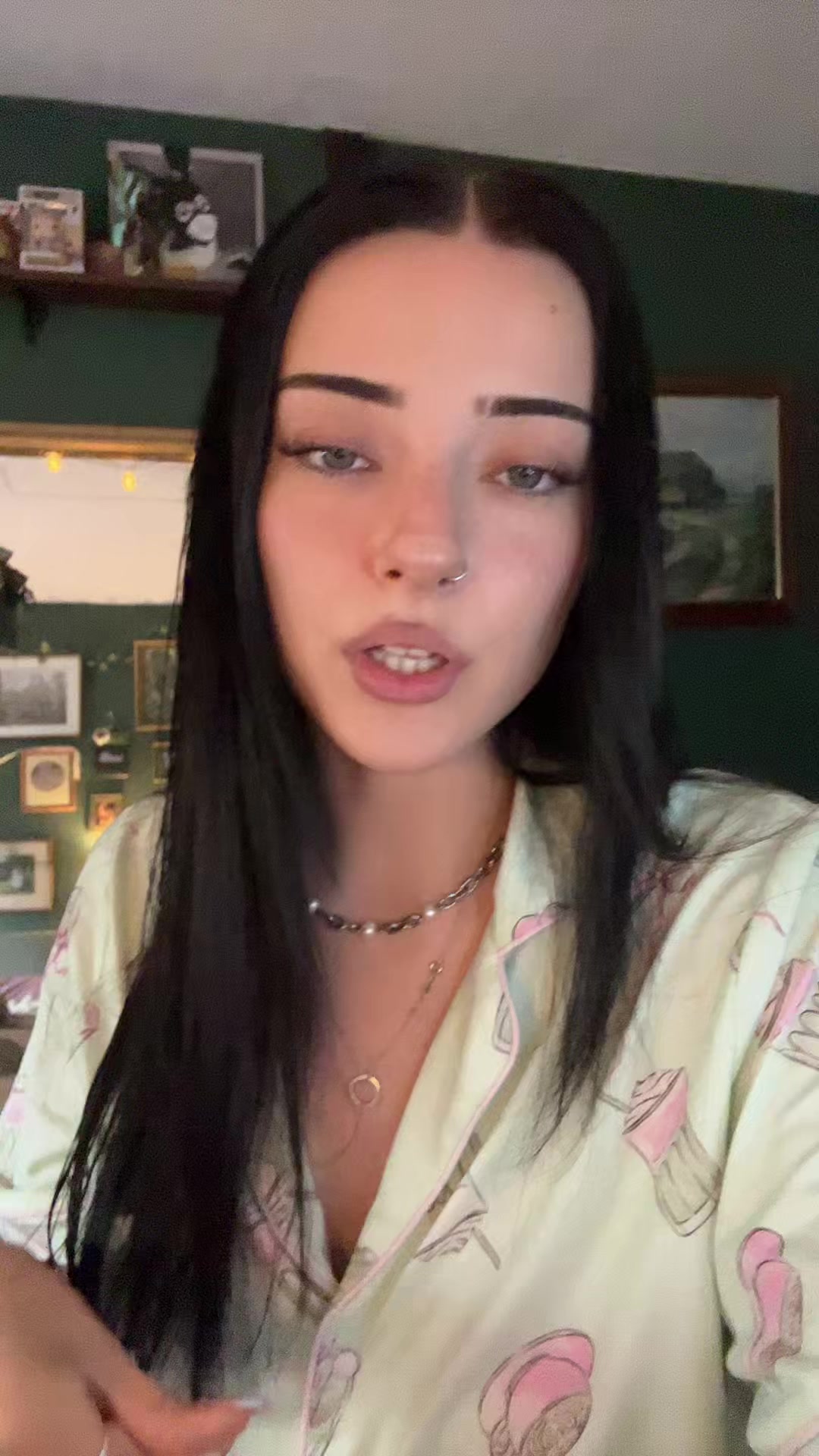 @ɹǝplıʍ ʎɔɐɯ