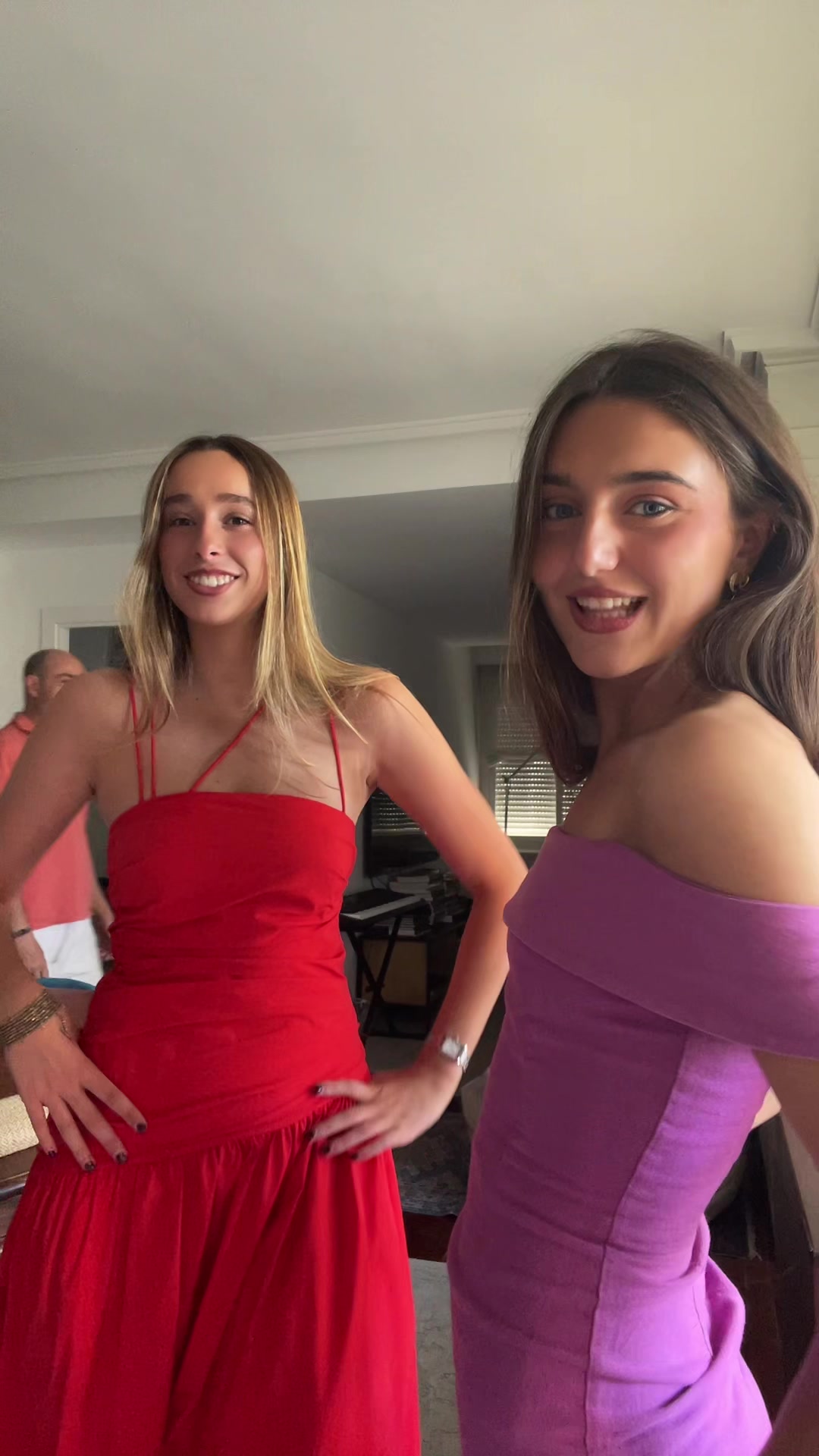 @Ana Vallarino