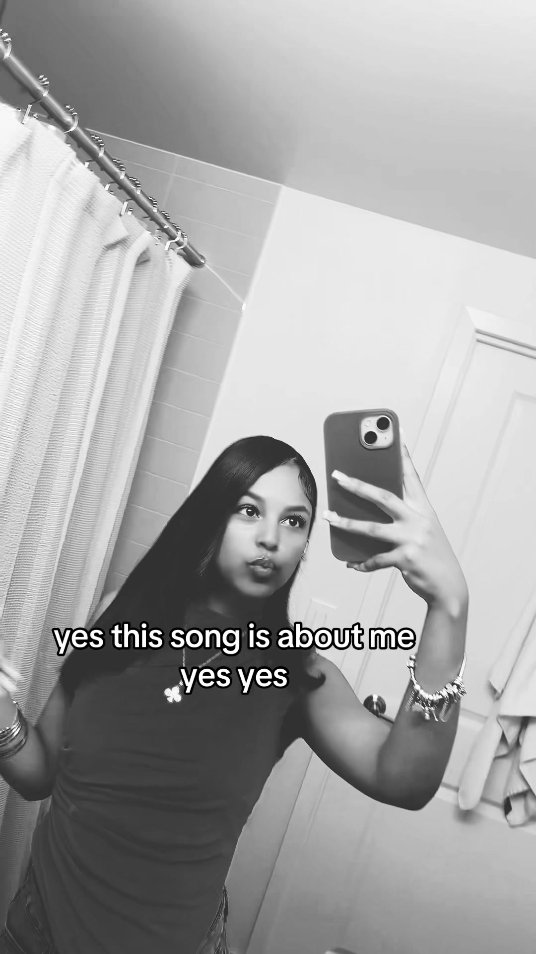 @nicole