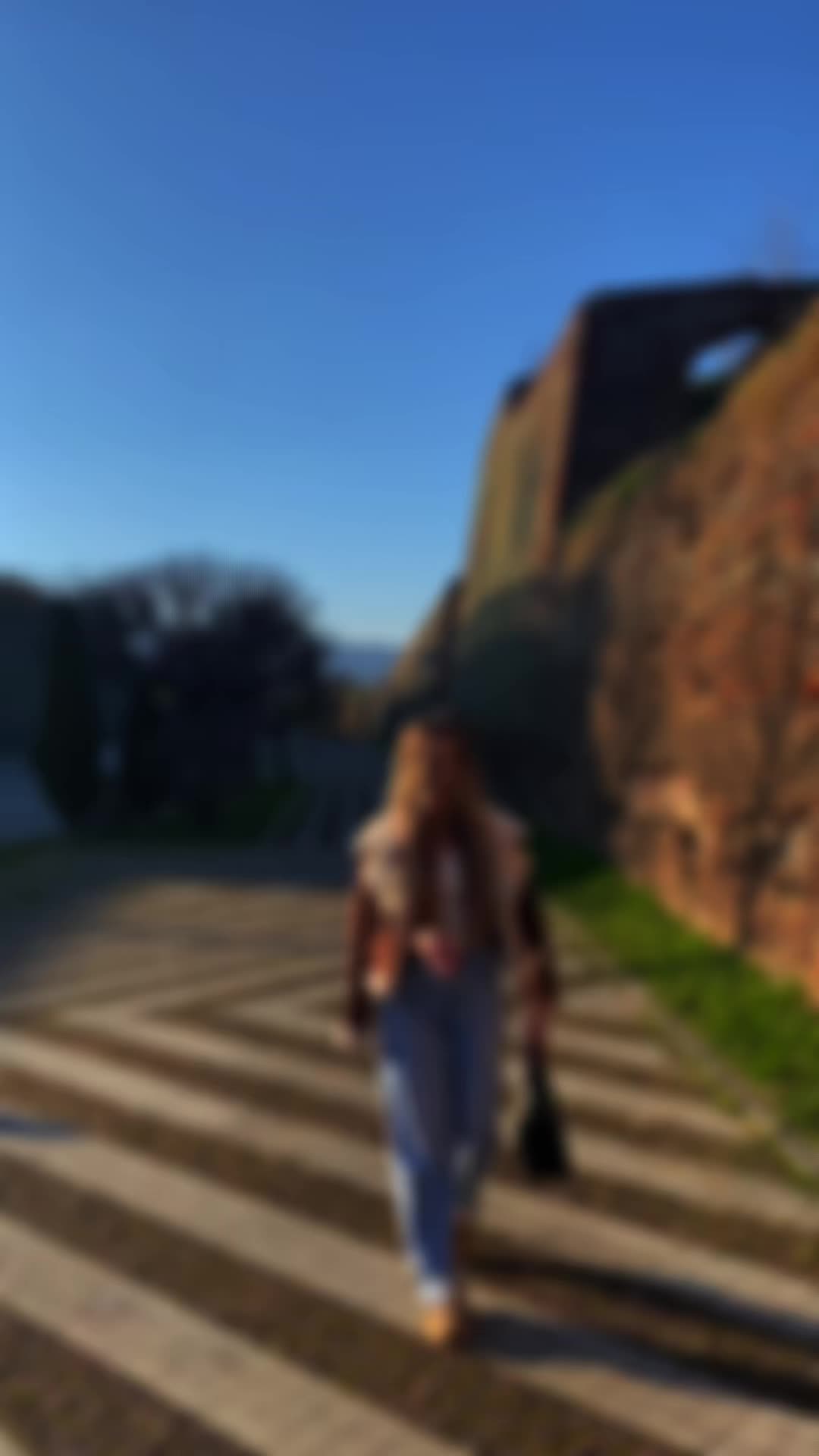 @iuli_dobra