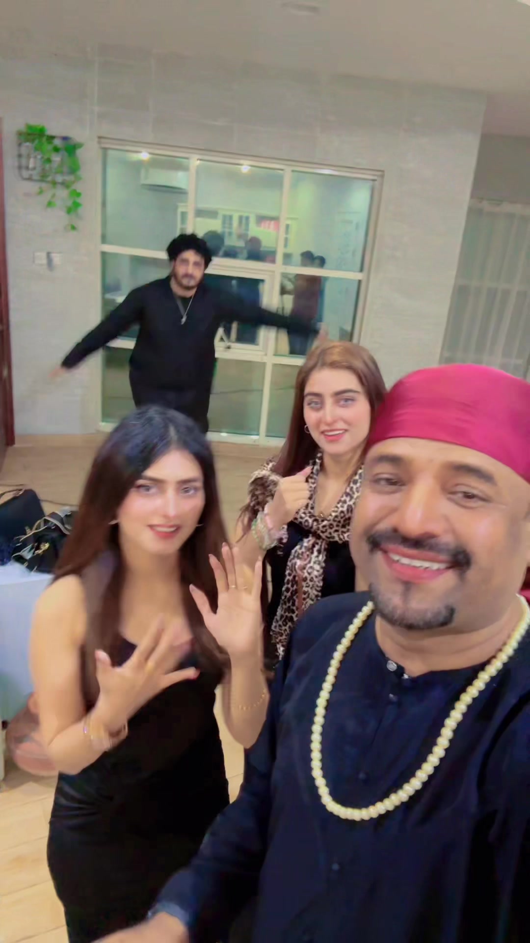 @Zahid Malik dxb