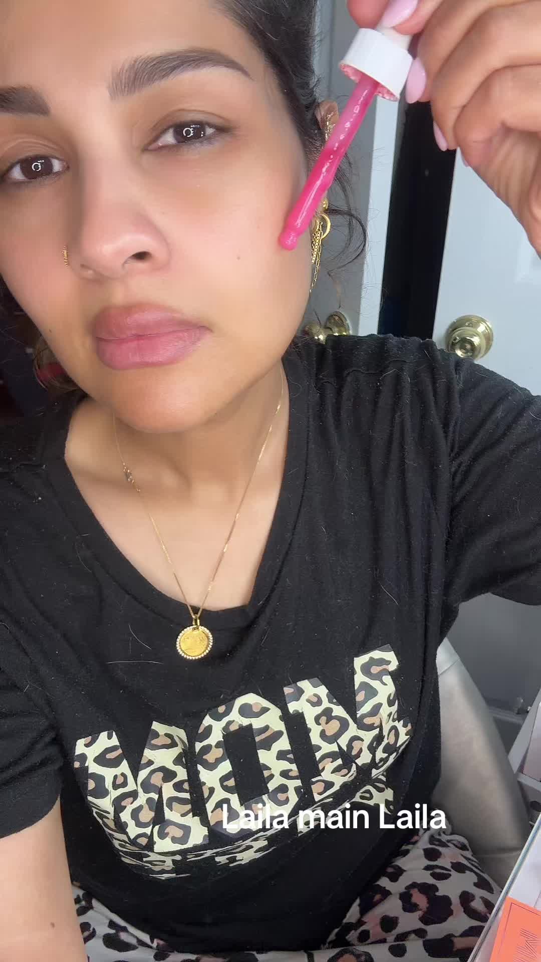 @MakeupLaveena