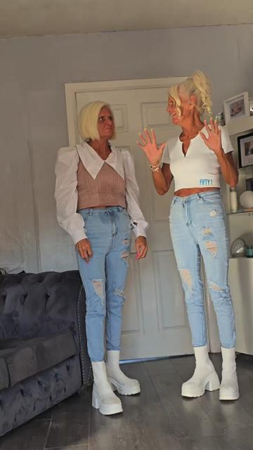 @Cheeky twins